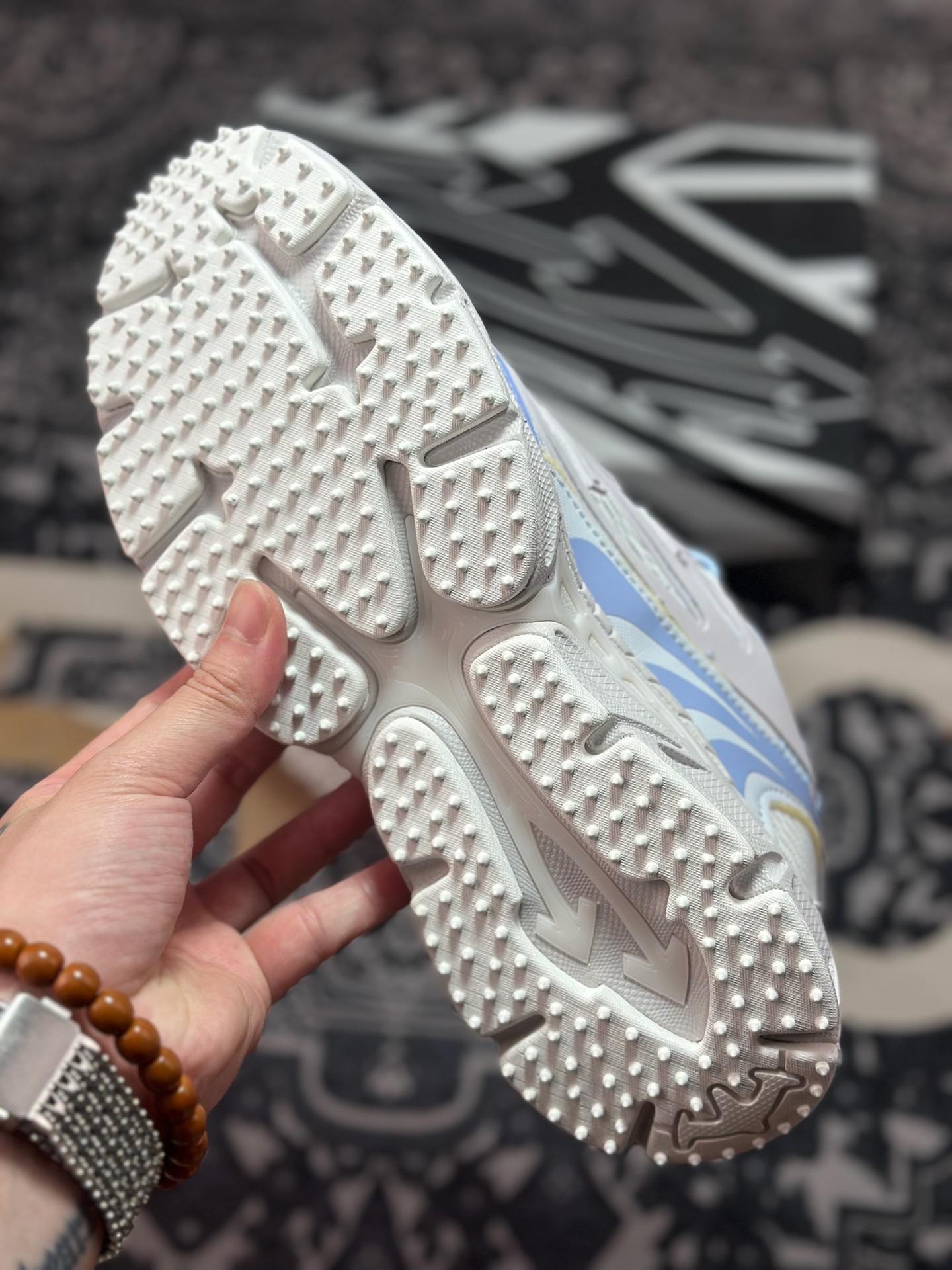 原装级别 Off-White 2024年OW最新款跑鞋