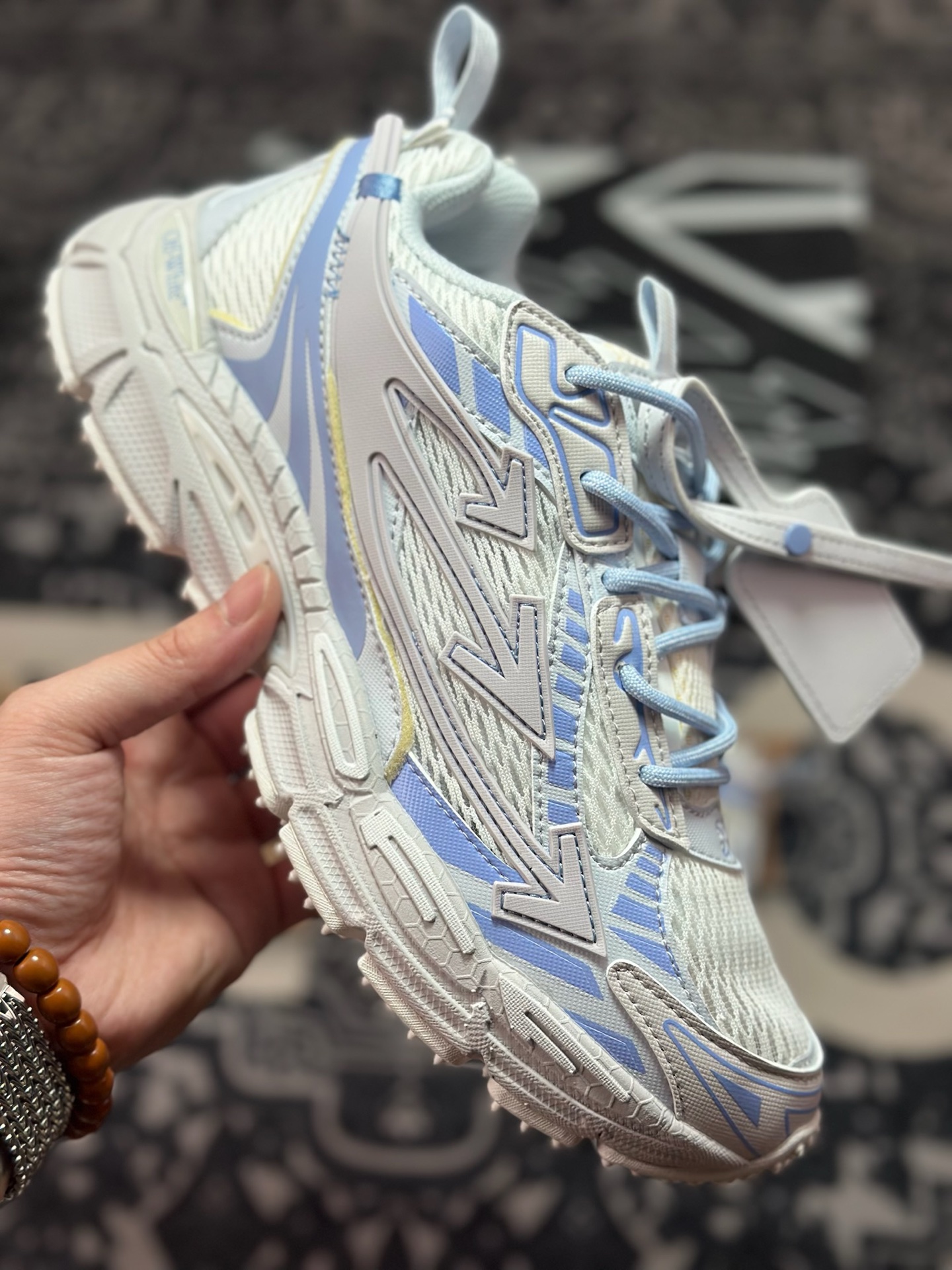 原装级别 Off-White 2024年OW最新款跑鞋