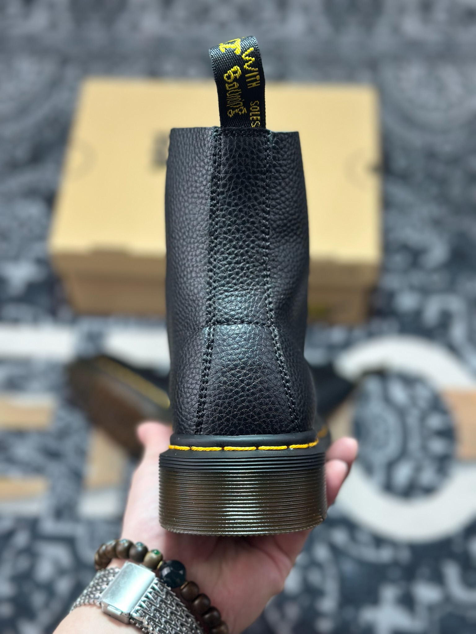 原厂级别 新货Dr.Martens 马汀博士经典款 马丁靴系列 黑色荔枝纹牛皮