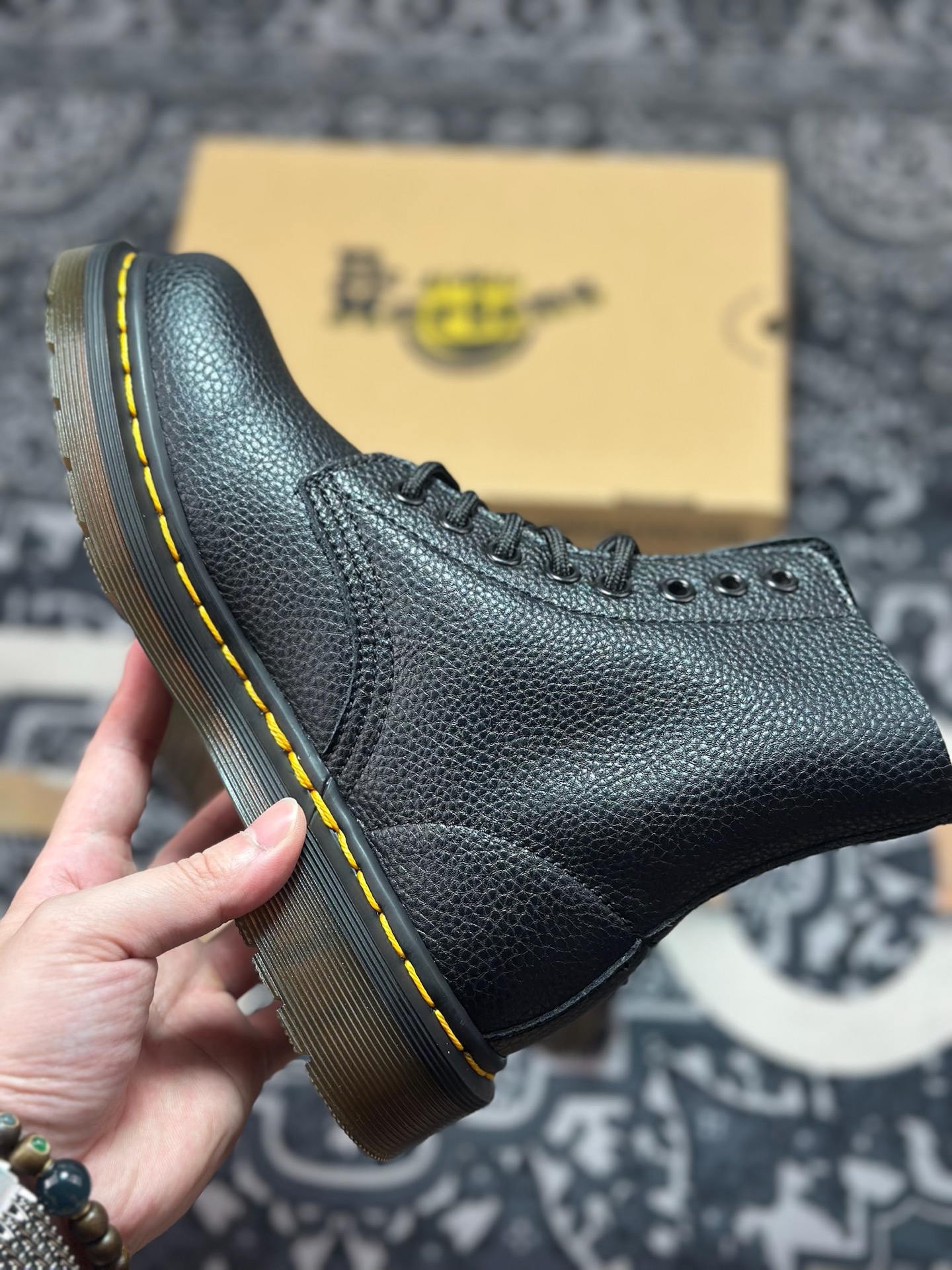 原厂级别 新货Dr.Martens 马汀博士经典款 马丁靴系列 黑色荔枝纹牛皮