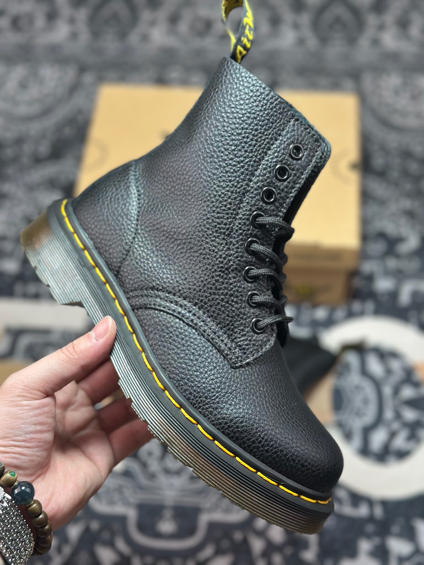 原厂级别 新货Dr.Martens 马汀博士经典款 马丁靴系列 黑色荔枝纹牛皮