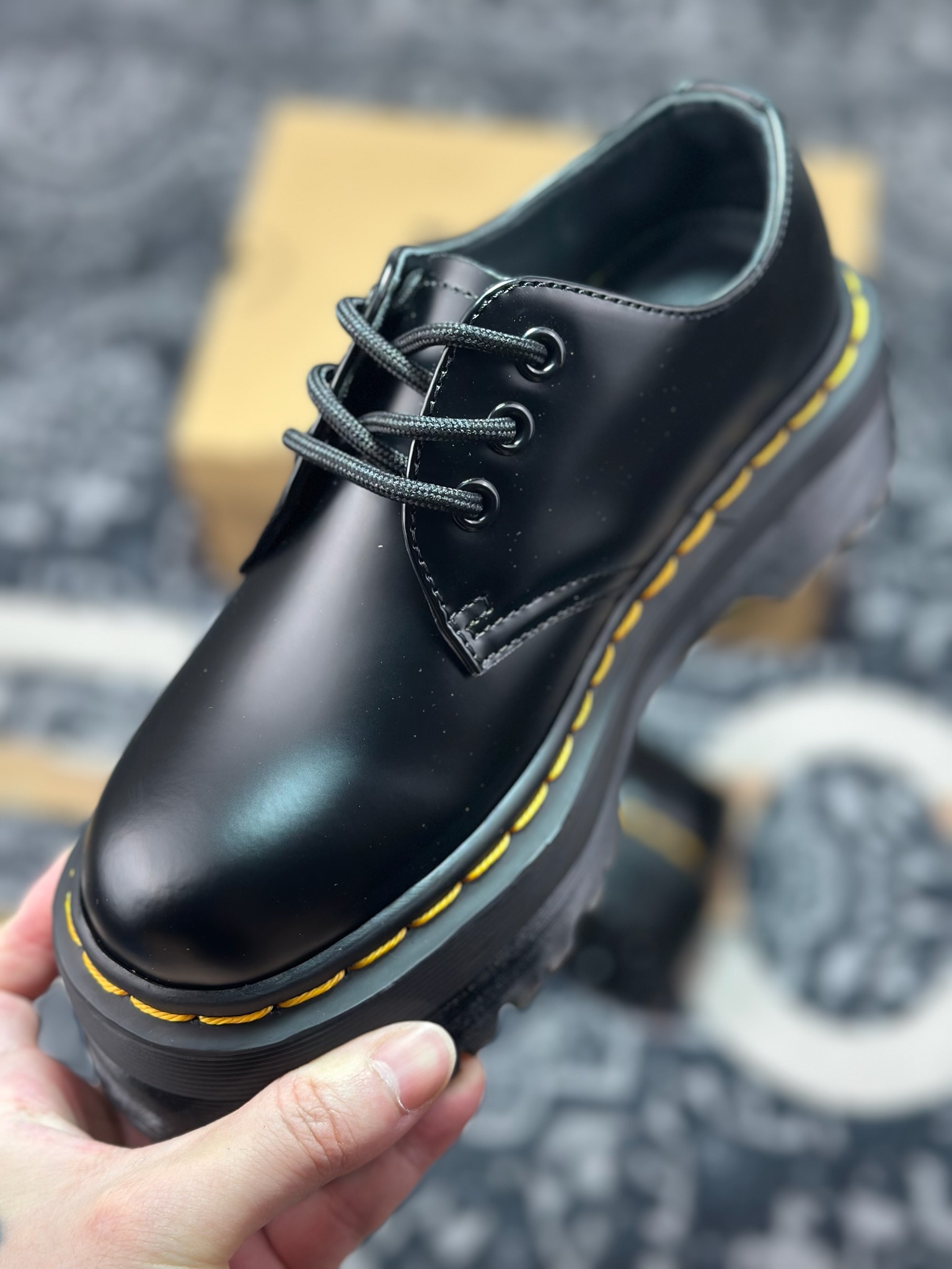 原厂级别 新货Dr.Martens 马汀博士经典款 厚底马丁靴系列 黑色硬皮