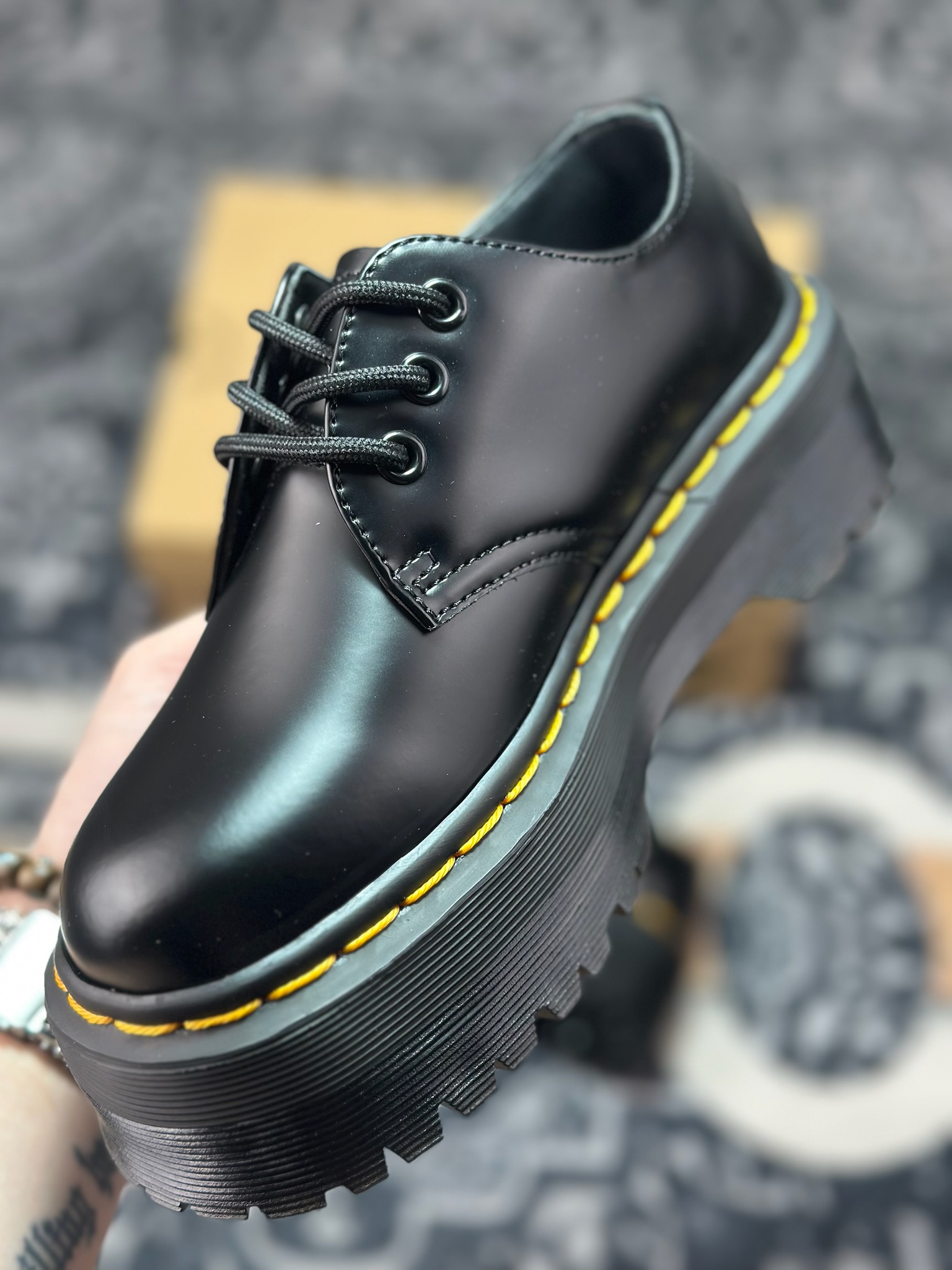 原厂级别 新货Dr.Martens 马汀博士经典款 厚底马丁靴系列 黑色硬皮