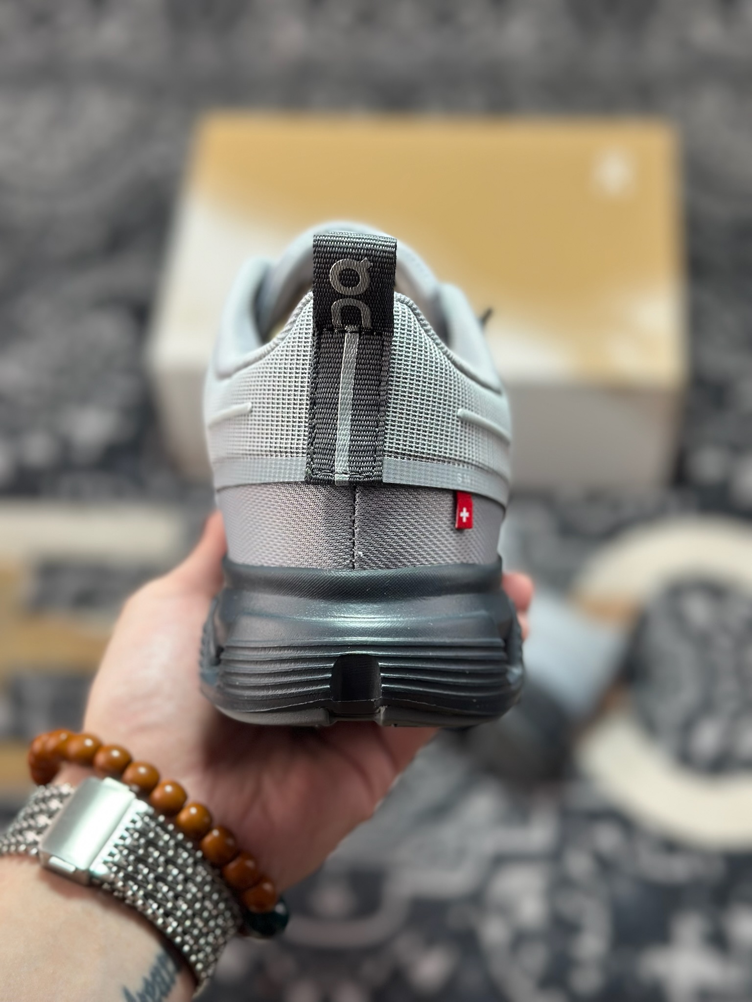 原装级别 ON 昂跑 On Cloud 6 系列 网面透气运动鞋跑步鞋