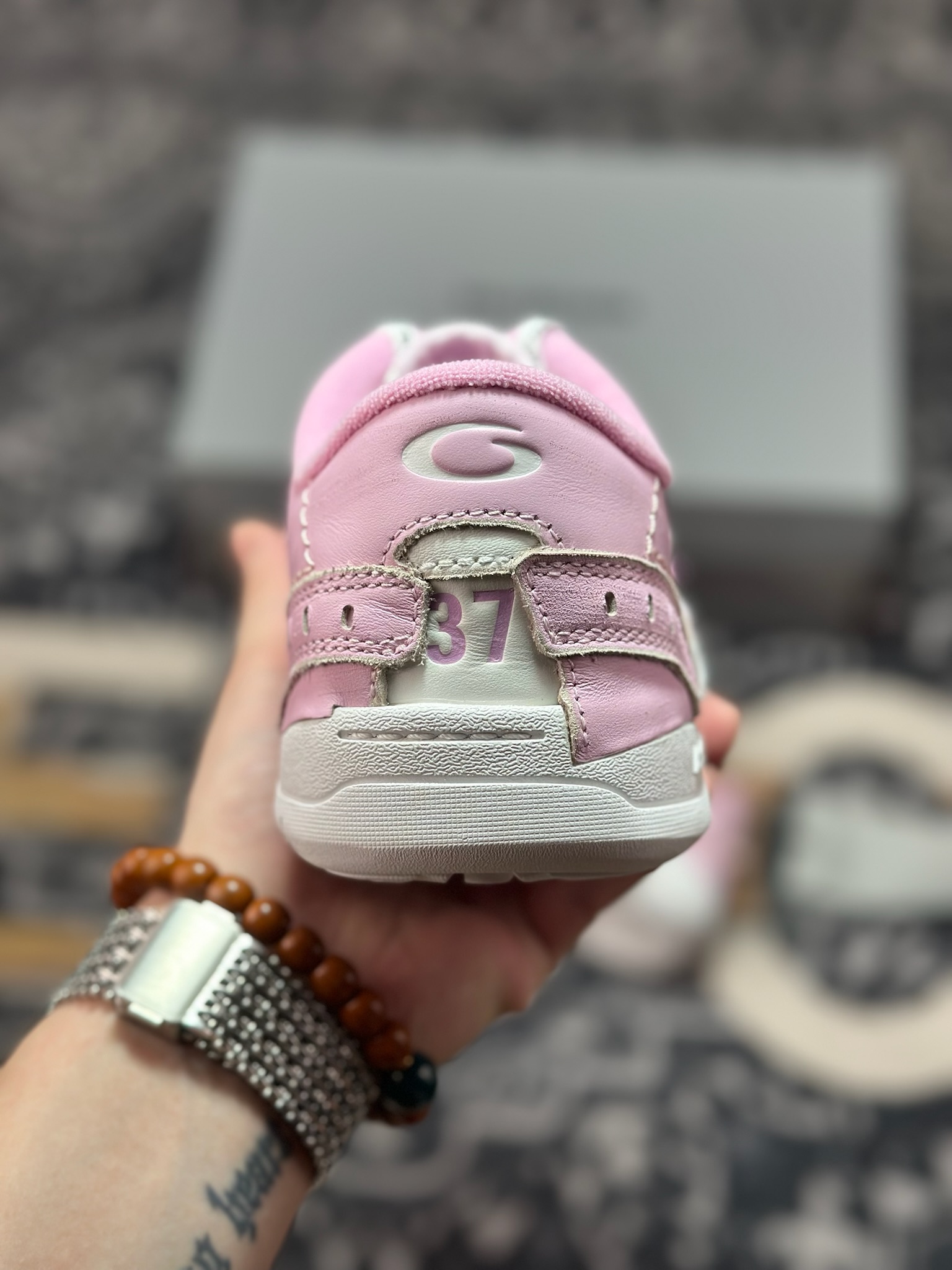 优选 原装级别 Balenciaga 巴黎世家 Hamptons 手工做旧款 牛皮革 复古圆头系带低帮休闲鞋