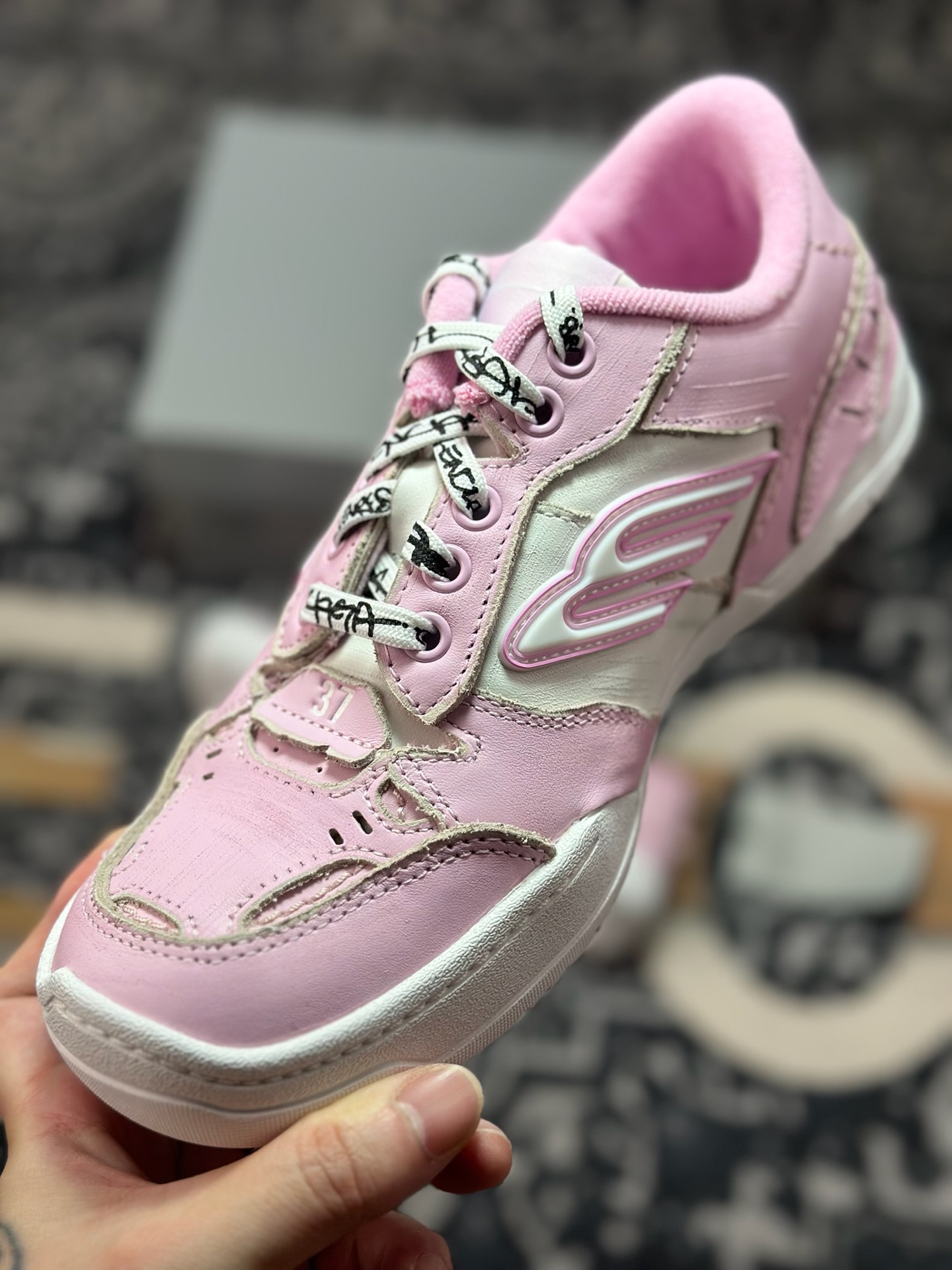 优选 原装级别 Balenciaga 巴黎世家 Hamptons 手工做旧款 牛皮革 复古圆头系带低帮休闲鞋