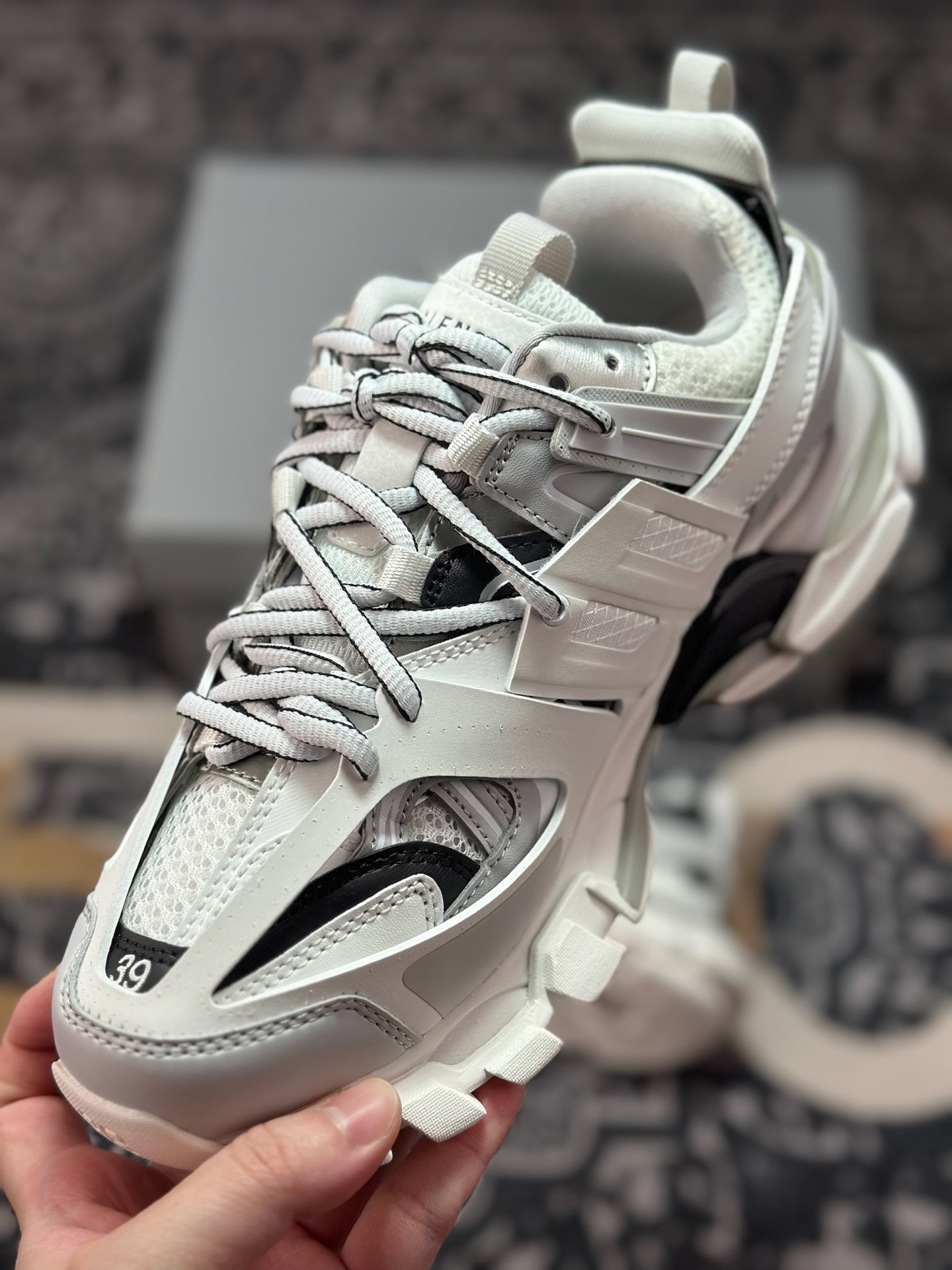 优选 原装级别 Balenciaga 巴黎世家 Track Sneaker 巴黎世家三代 户外概念复古老爹鞋