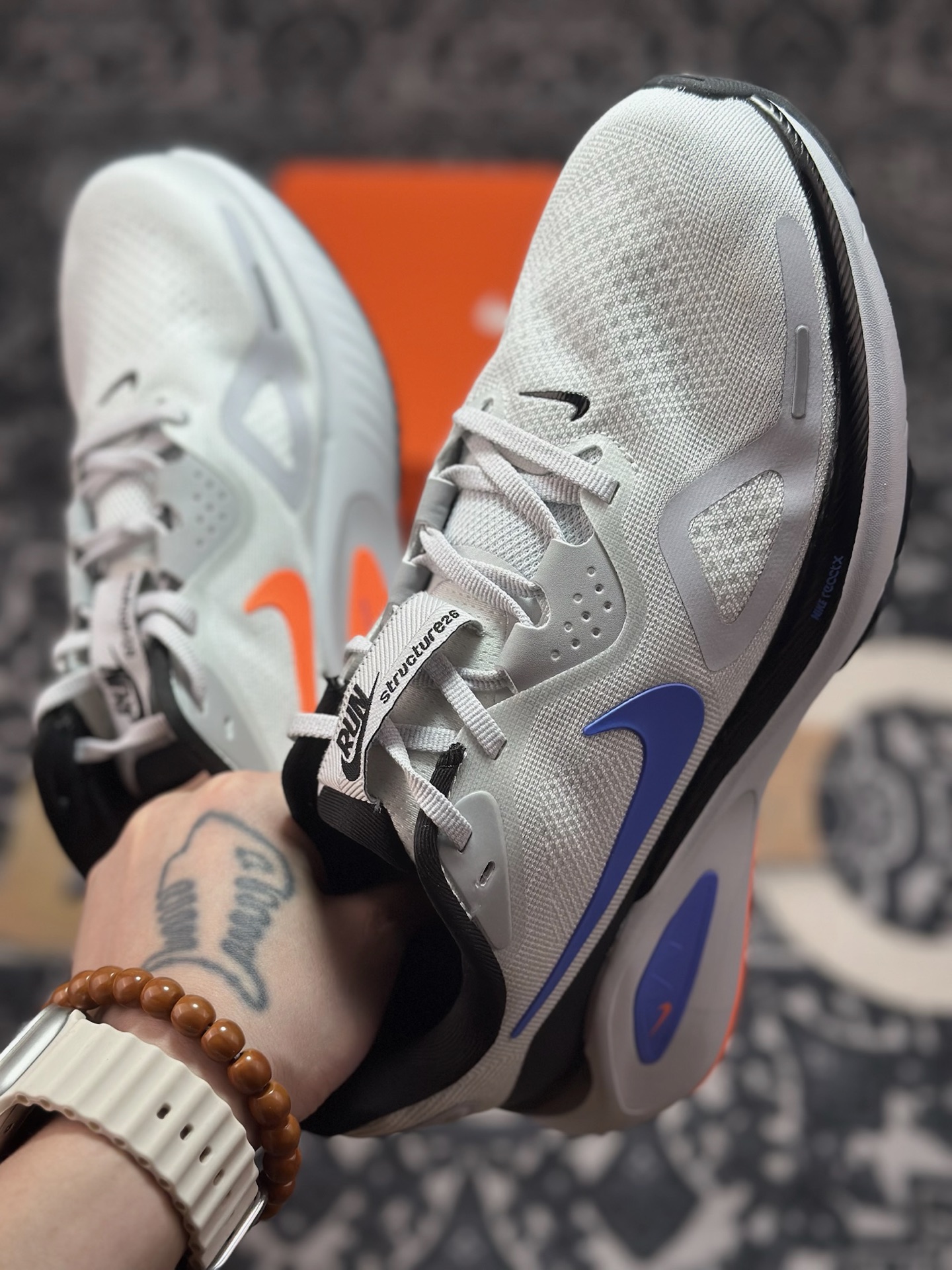 原厂级别NIKE STRUCTURE 26代登月系列网透面气 训跑练步鞋 HJ1102-004