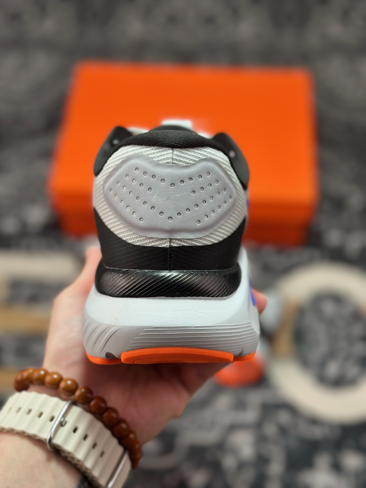 原厂级别NIKE STRUCTURE 26代登月系列网透面气 训跑练步鞋 HJ1102-004