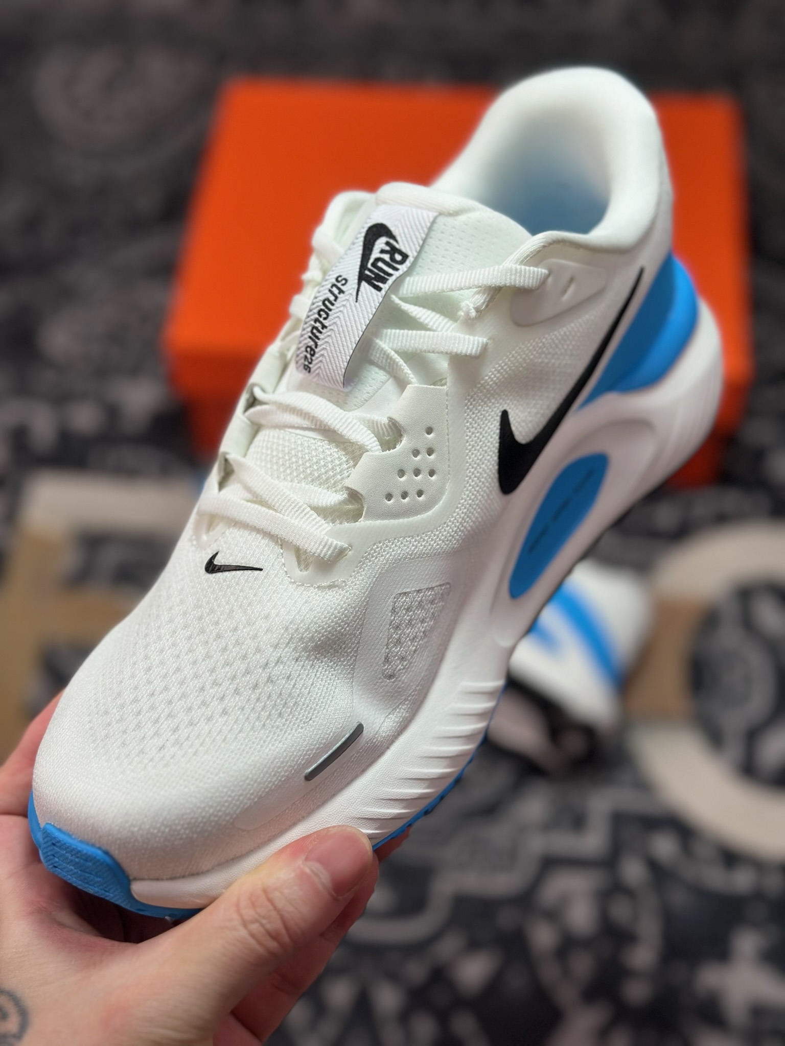 原厂级别NIKE STRUCTURE 26代登月系列网透面气 训跑练步鞋 HJ1102-002