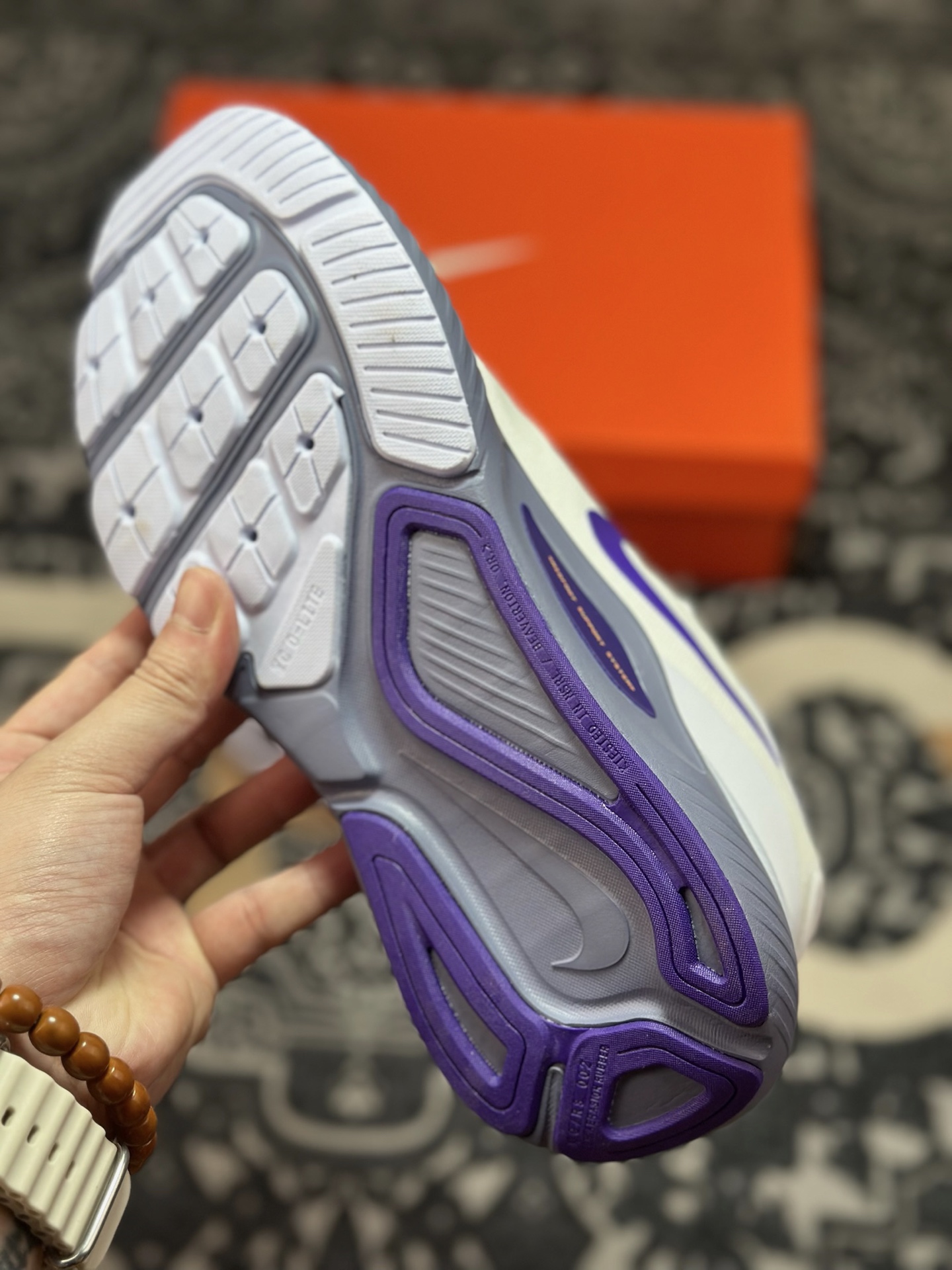 原厂级别NIKE STRUCTURE 26代登月系列网透面气 训跑练步鞋 HJ1101-102