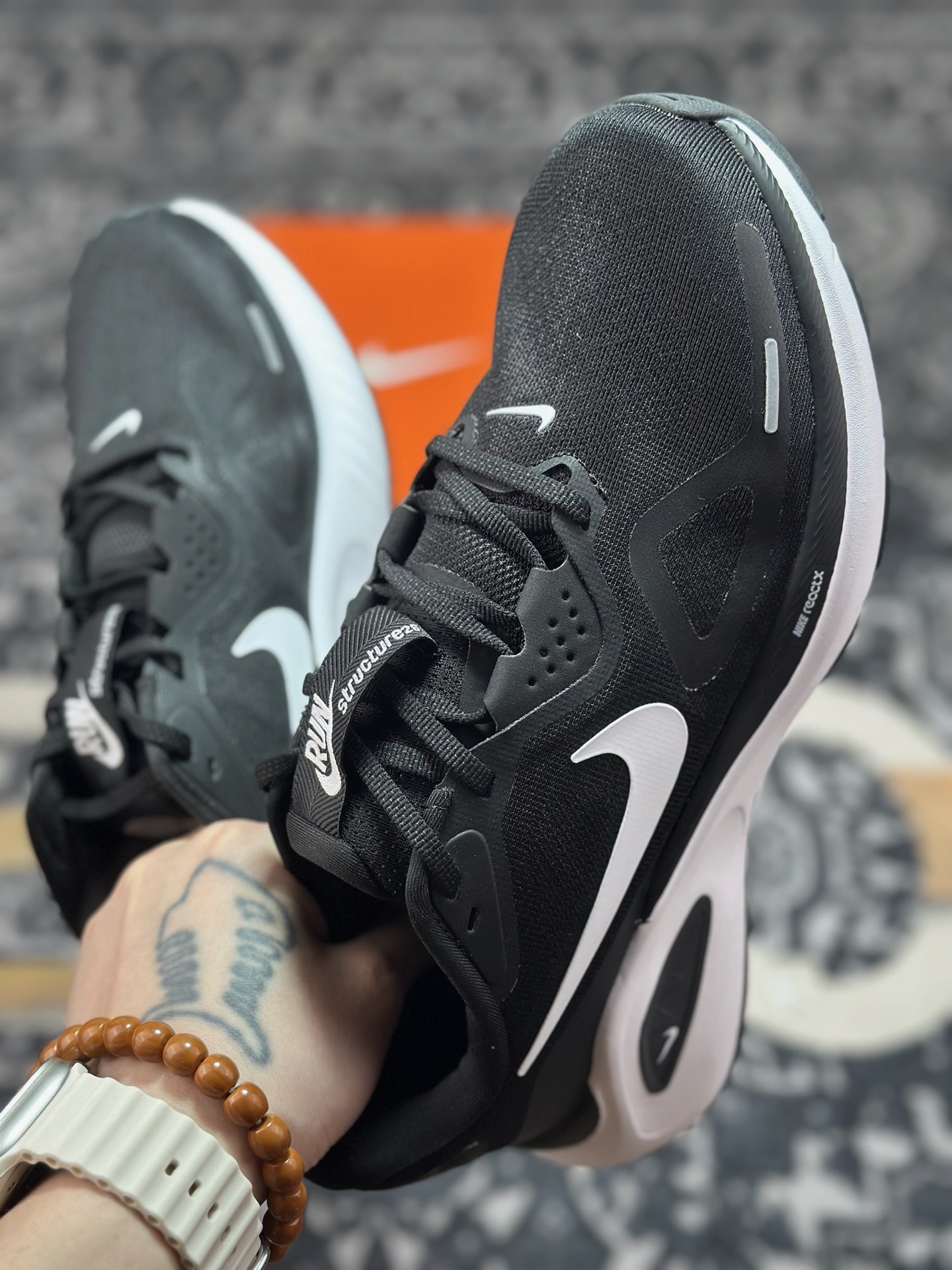 原厂级别NIKE STRUCTURE 26代登月系列网透面气 训跑练步鞋 HJ1101-003