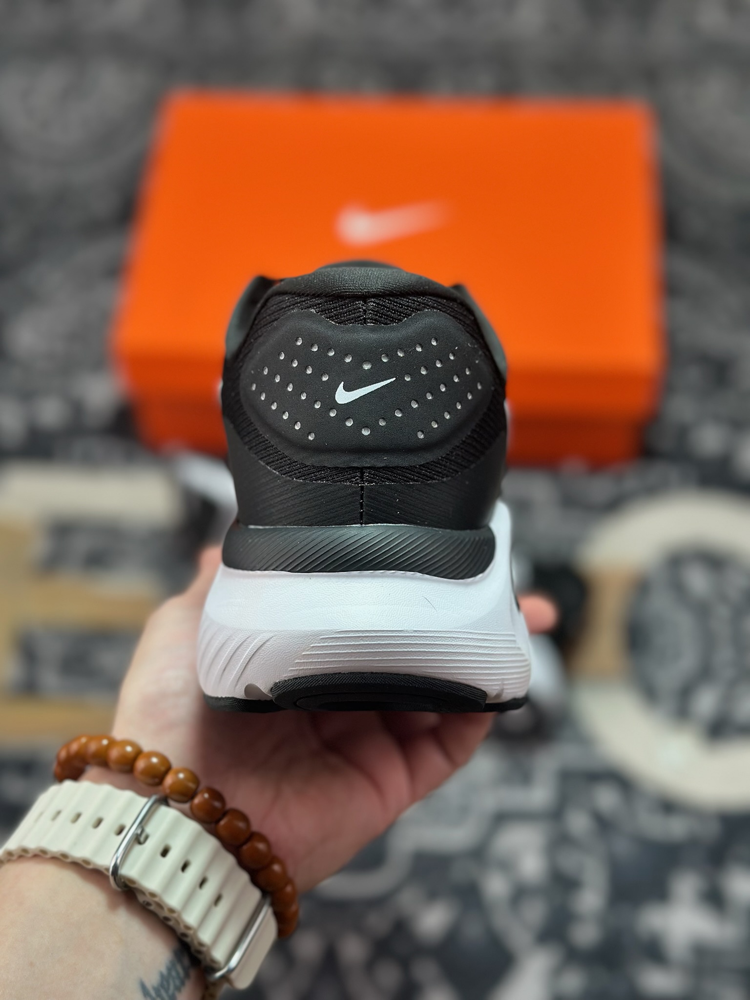 原厂级别NIKE STRUCTURE 26代登月系列网透面气 训跑练步鞋 HJ1101-003