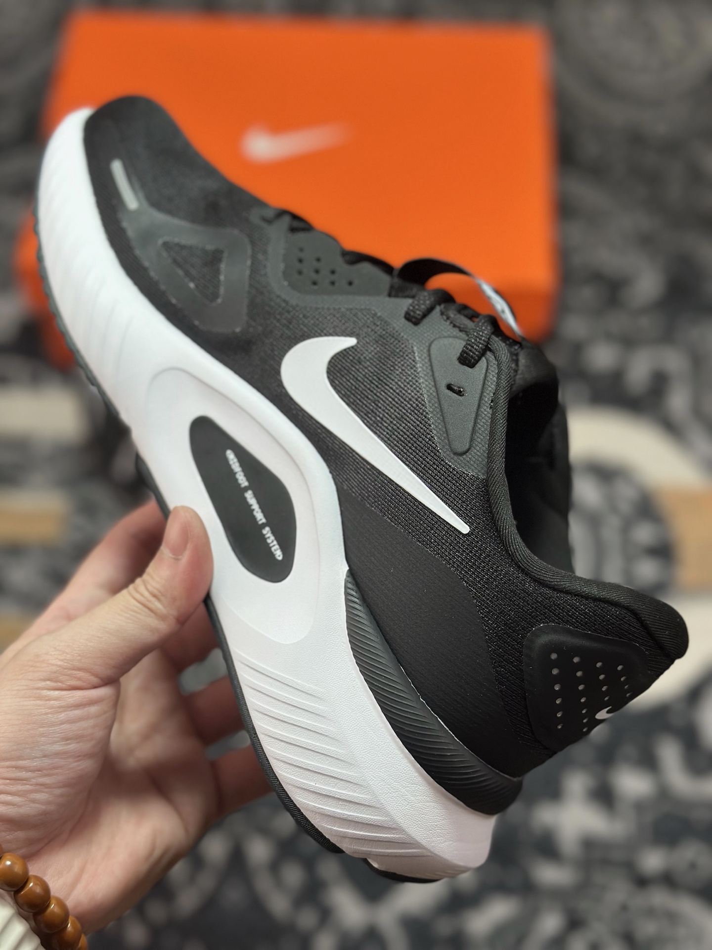 原厂级别NIKE STRUCTURE 26代登月系列网透面气 训跑练步鞋 HJ1101-003