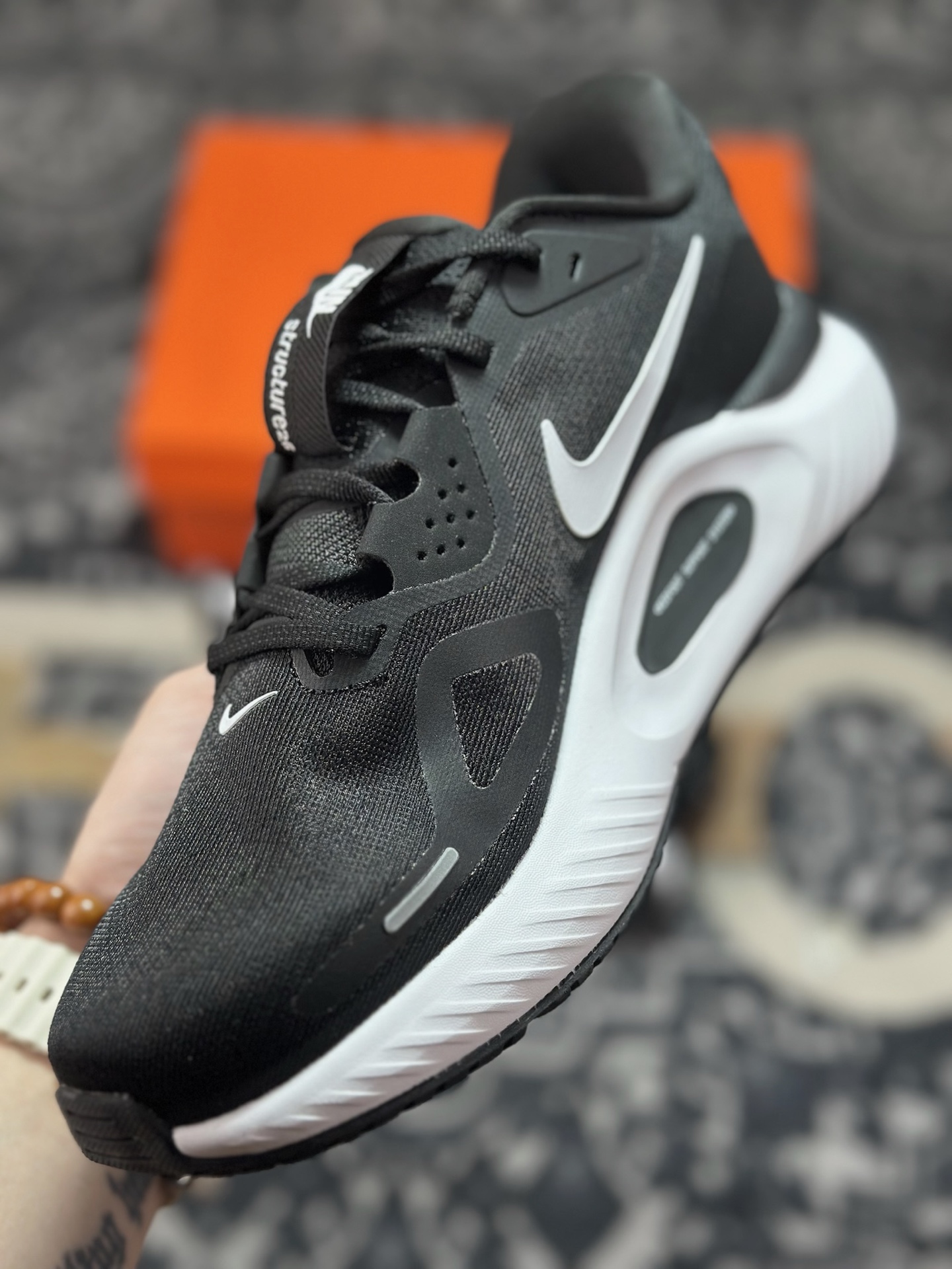 原厂级别NIKE STRUCTURE 26代登月系列网透面气 训跑练步鞋 HJ1101-003