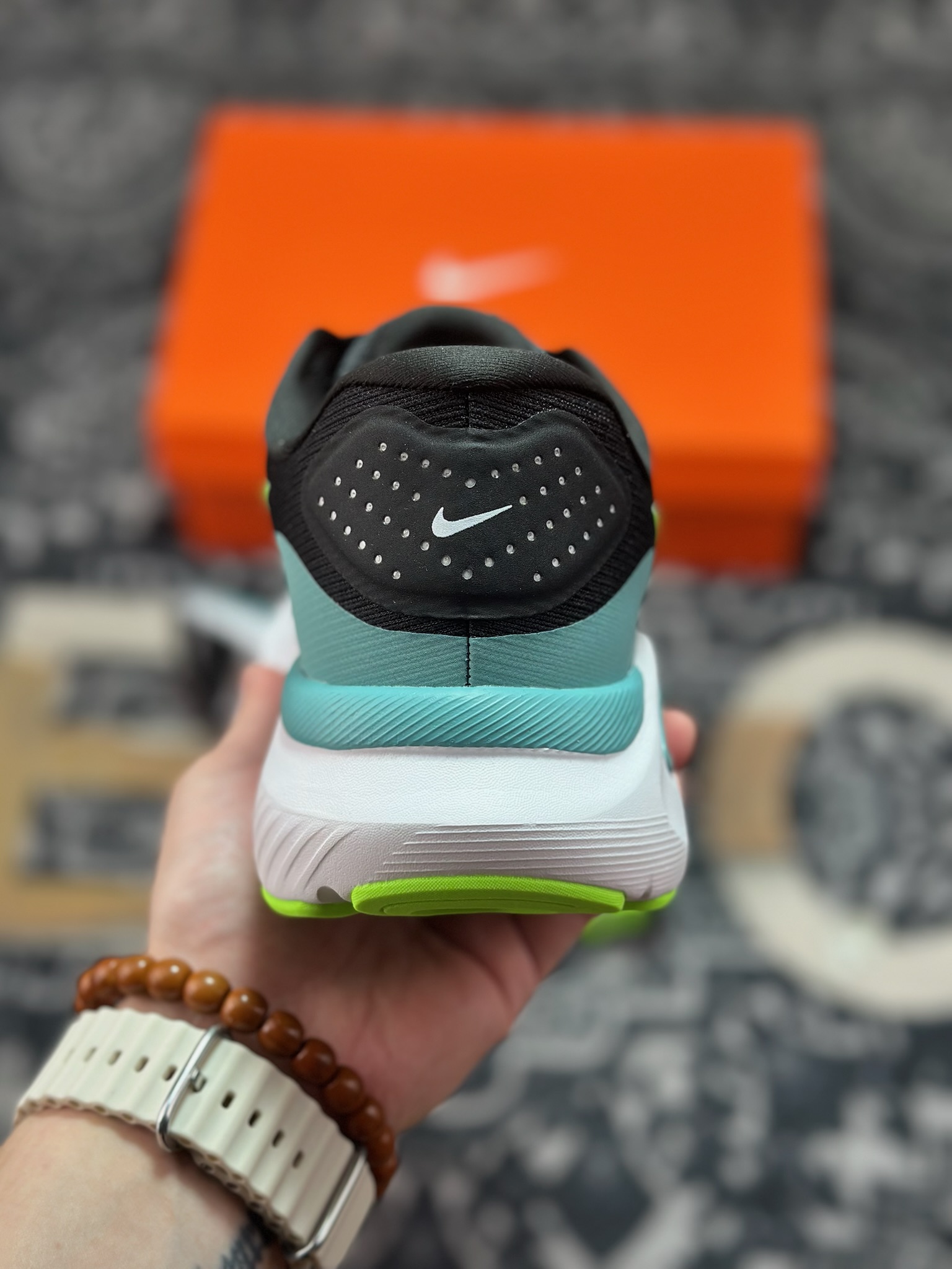 原厂级别NIKE STRUCTURE 26代登月系列网透面气 训跑练步鞋 HJ1102-008