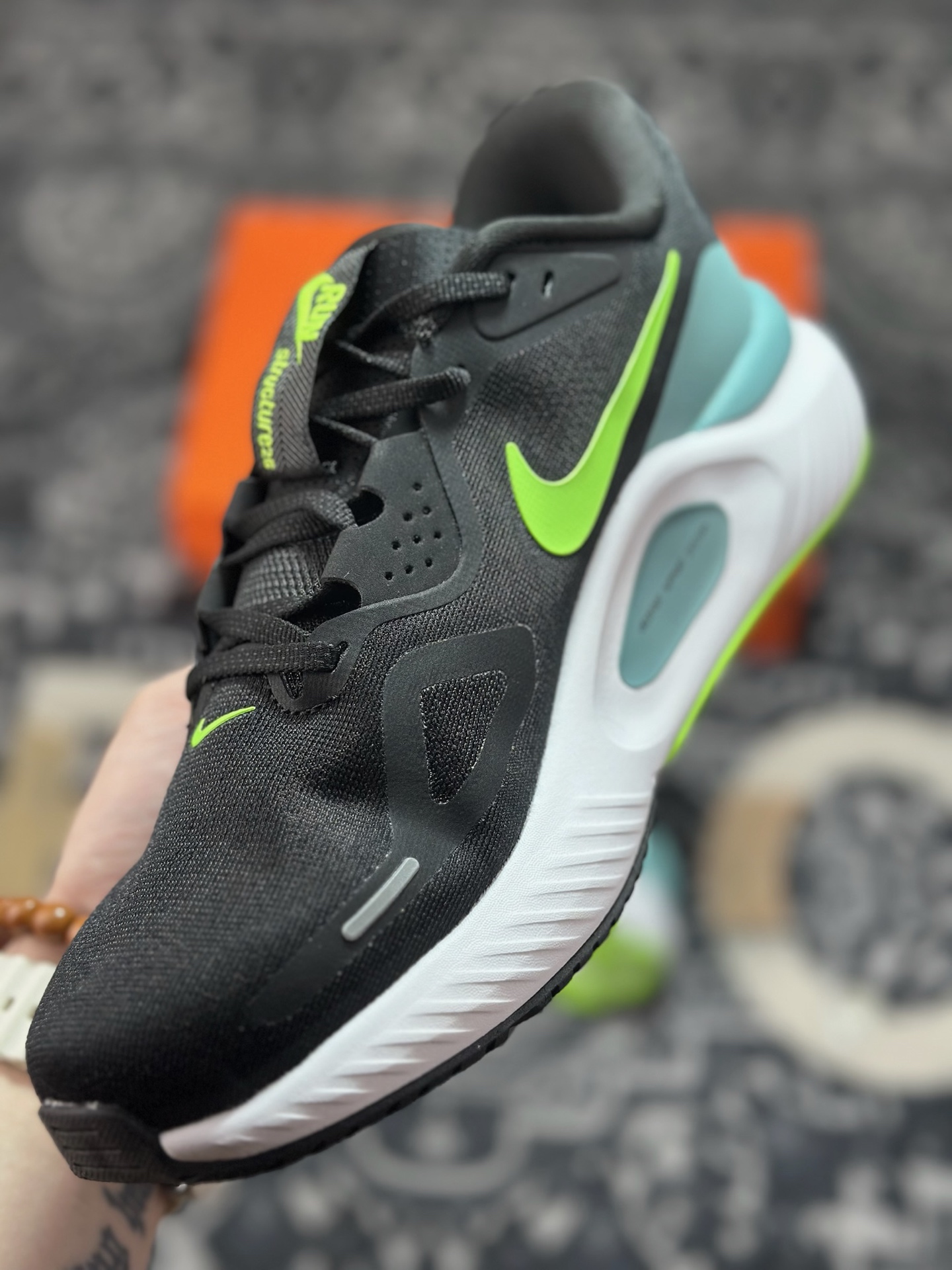 原厂级别NIKE STRUCTURE 26代登月系列网透面气 训跑练步鞋 HJ1102-008