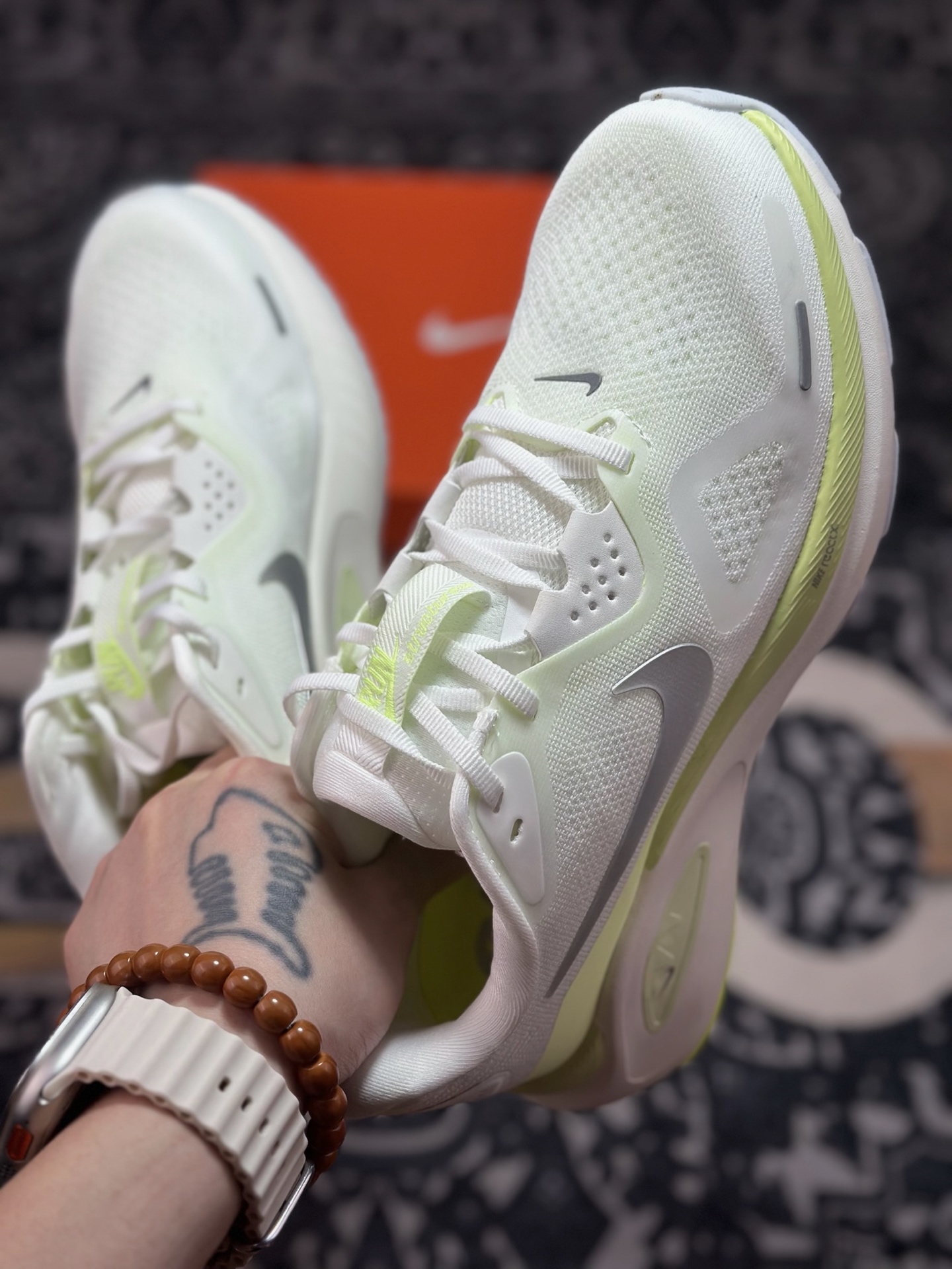 原厂级别NIKE STRUCTURE 26代登月系列网透面气 训跑练步鞋 HJ1101-103