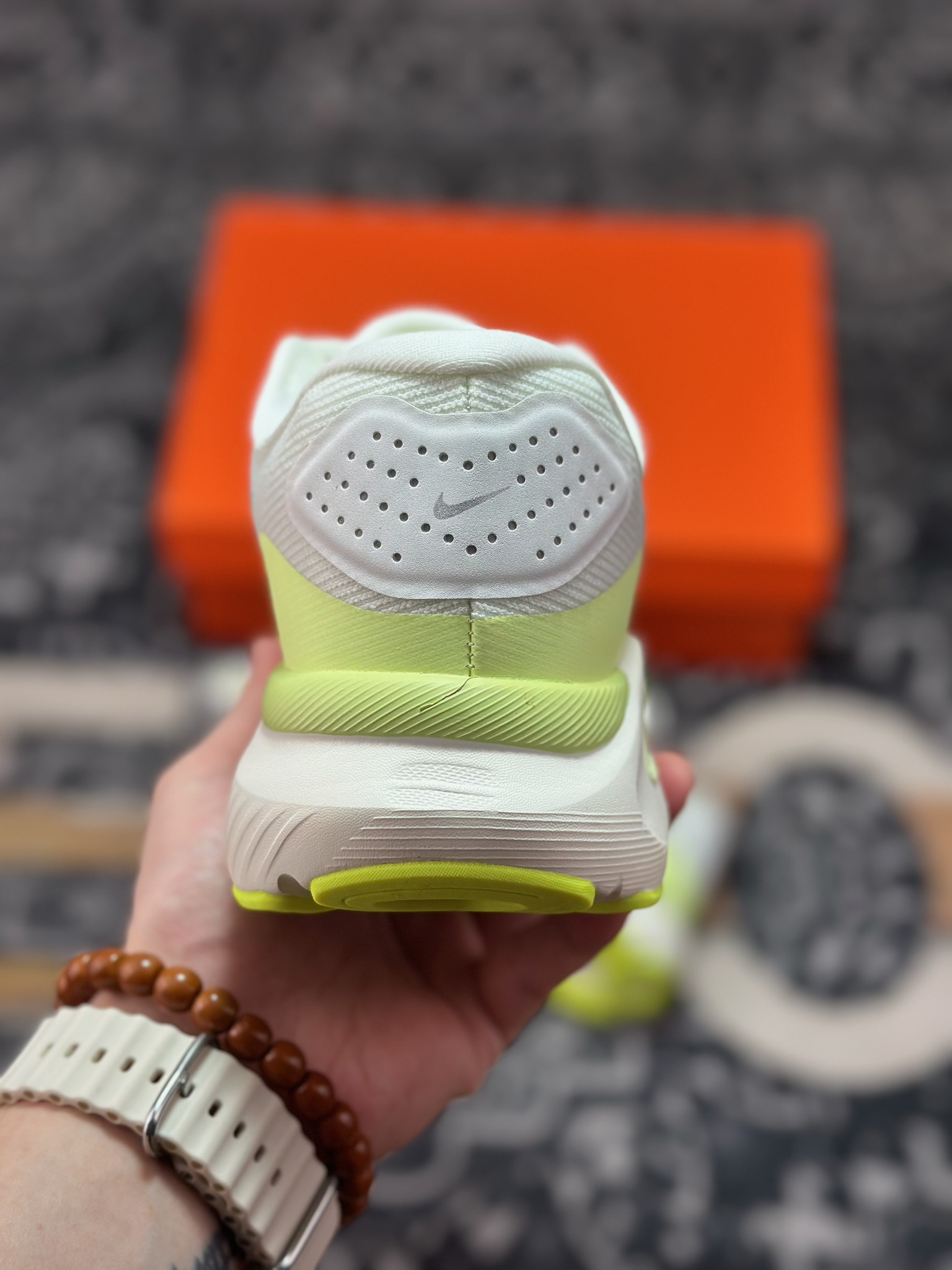 原厂级别NIKE STRUCTURE 26代登月系列网透面气 训跑练步鞋 HJ1101-103