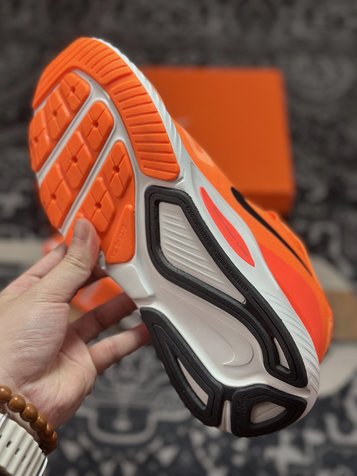 原厂级别NIKE STRUCTURE 26代登月系列网透面气 训跑练步鞋 HJ1102-800