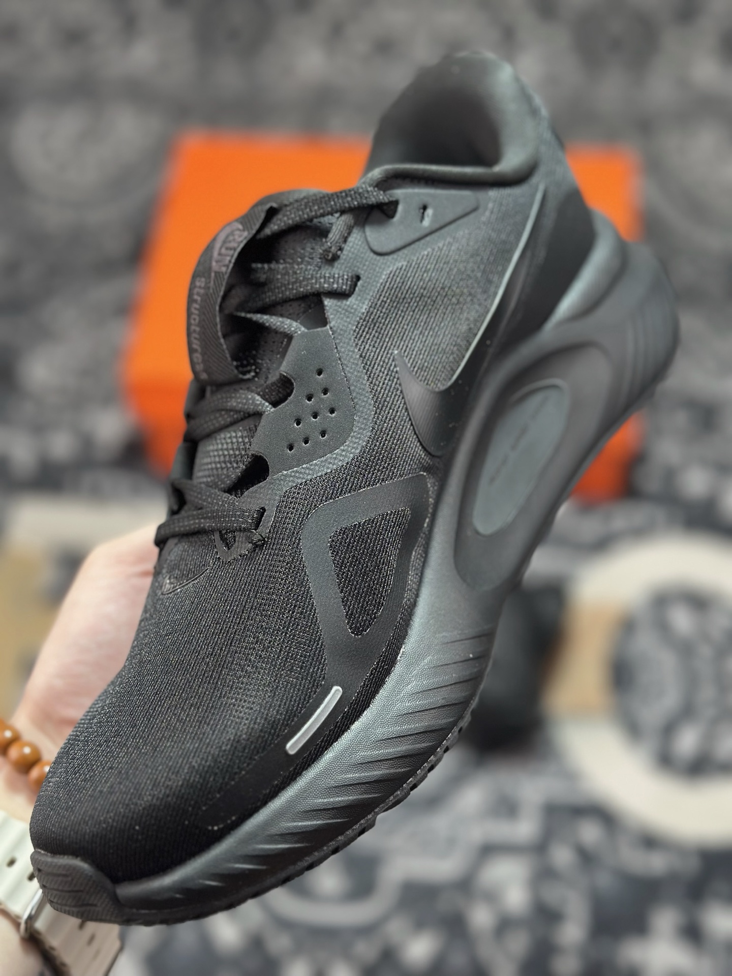 原厂级别NIKE STRUCTURE 26代登月系列网透面气 训跑练步鞋 HJ1102-001