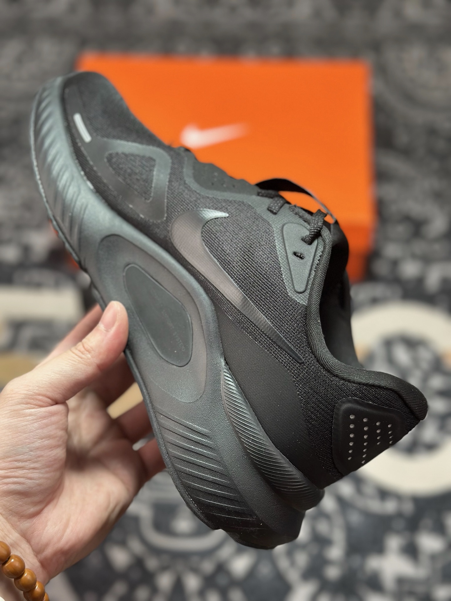 原厂级别NIKE STRUCTURE 26代登月系列网透面气 训跑练步鞋 HJ1102-001