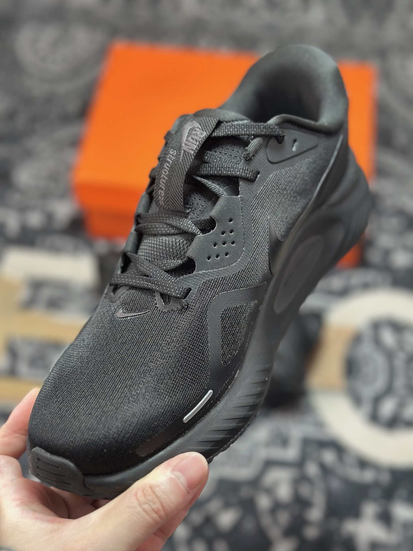 原厂级别NIKE STRUCTURE 26代登月系列网透面气 训跑练步鞋 HJ1102-001