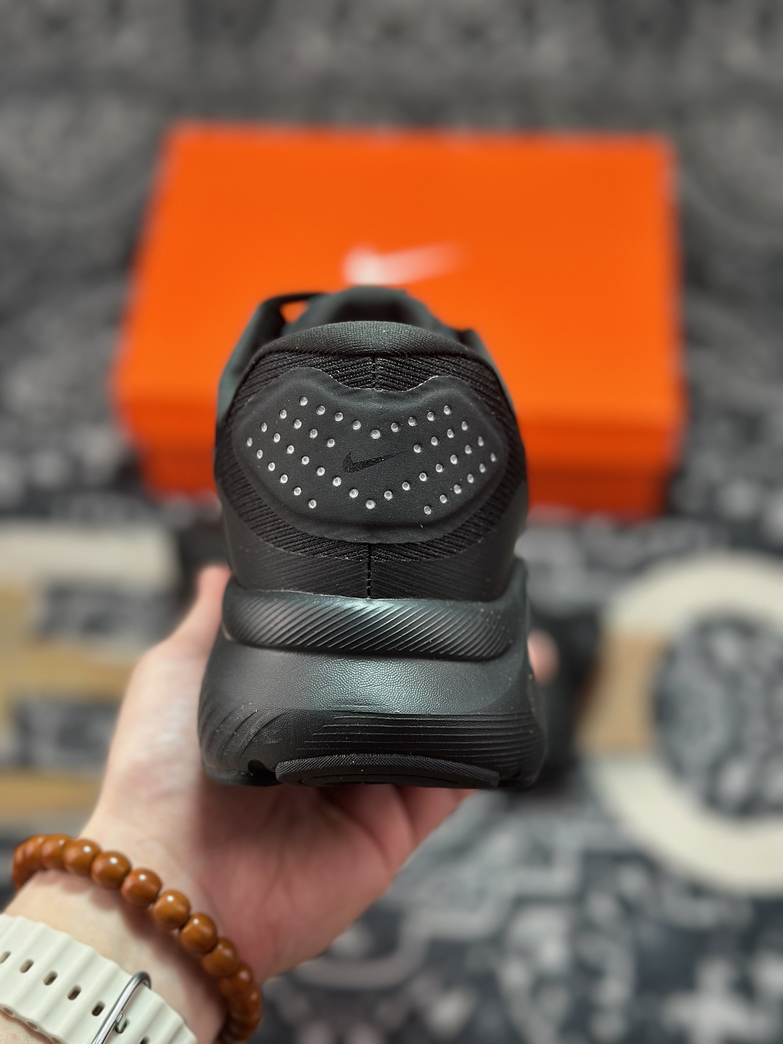 原厂级别NIKE STRUCTURE 26代登月系列网透面气 训跑练步鞋 HJ1102-001