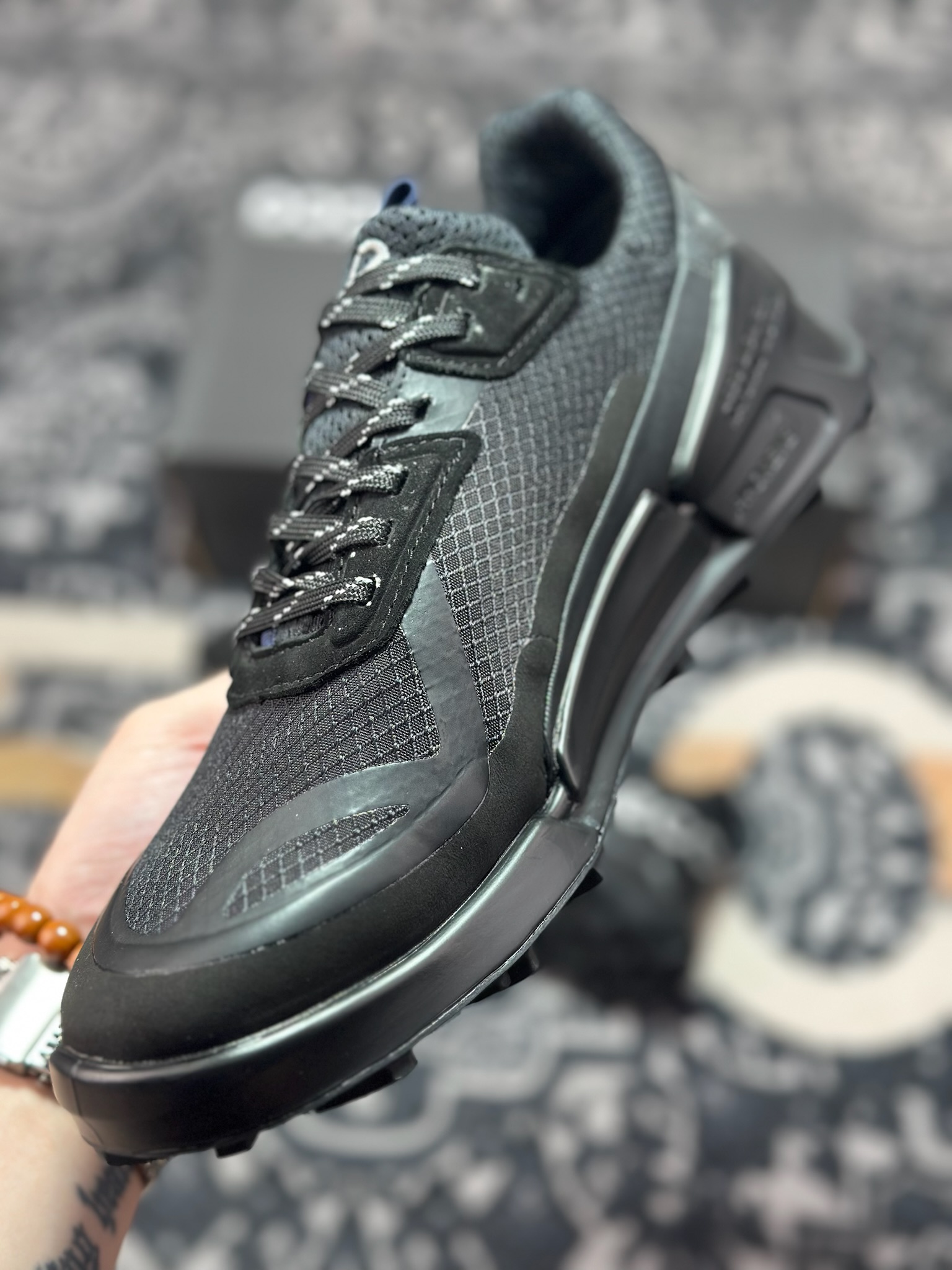 原装级别 ECCO爱步休闲运动鞋男 防水透气跑步鞋