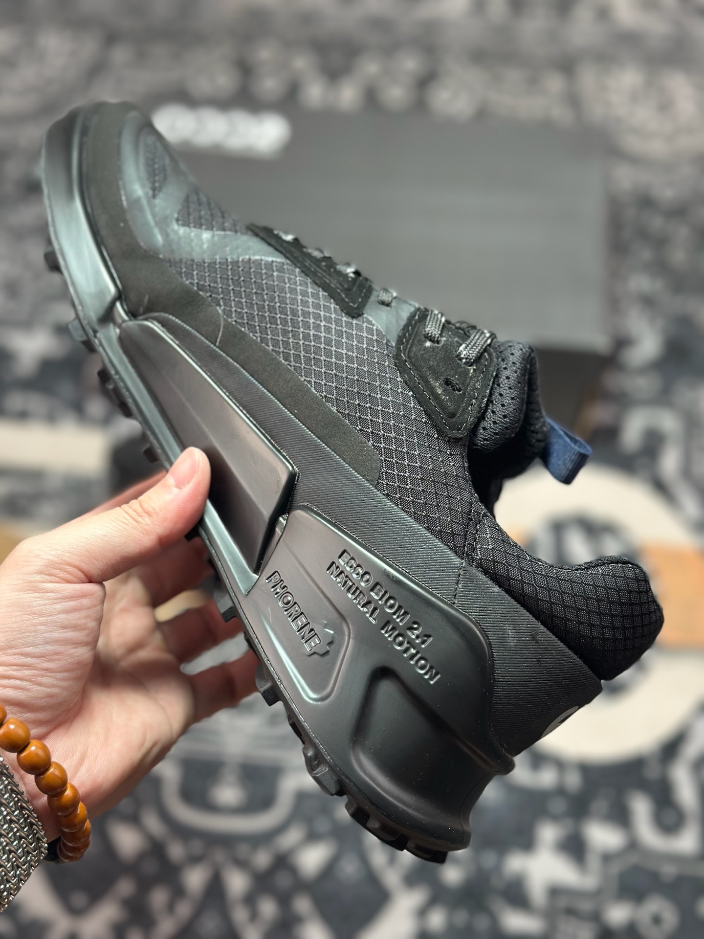 原装级别 ECCO爱步休闲运动鞋男 防水透气跑步鞋