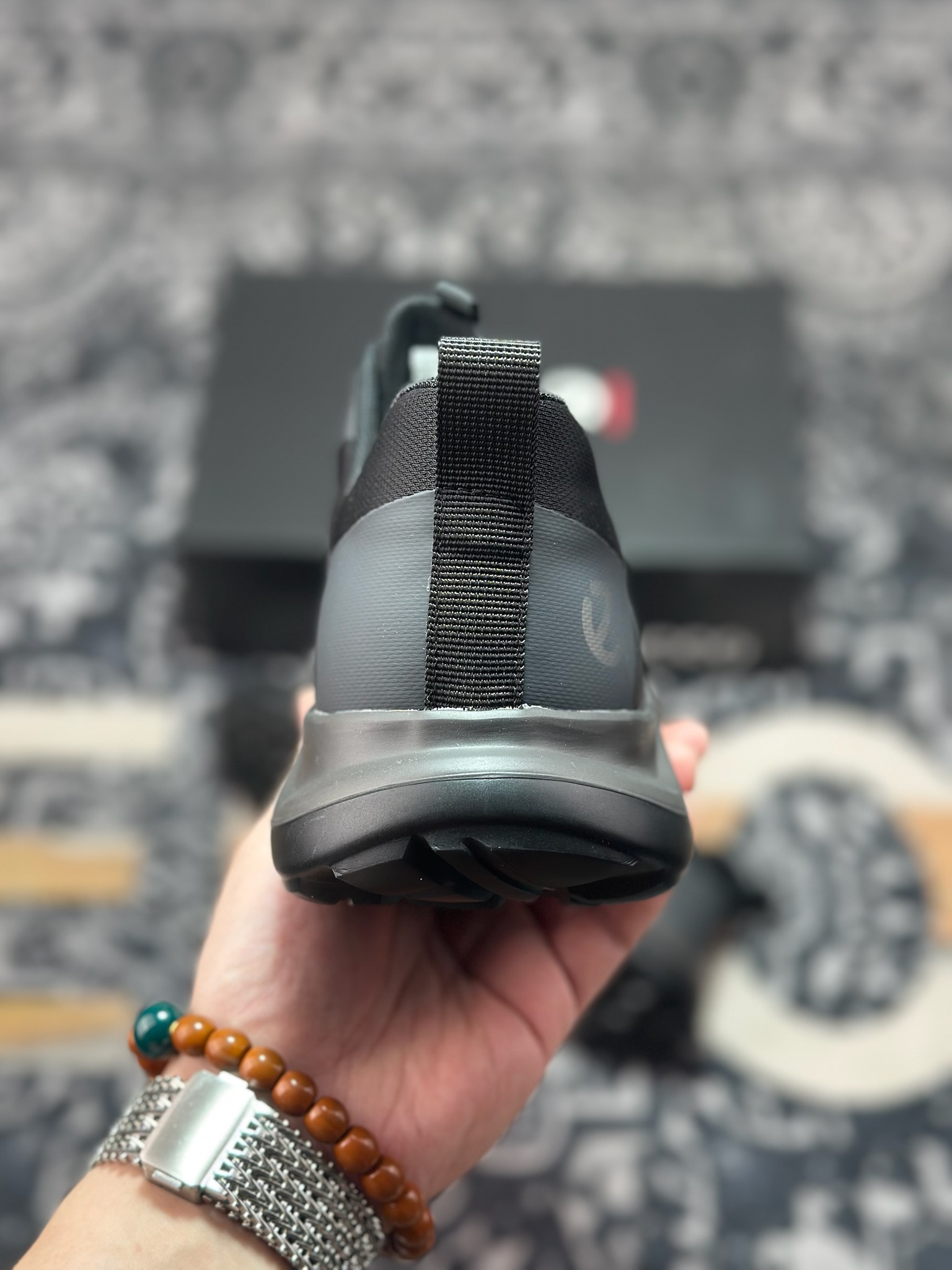 原装级别 ECCO爱步男款运动鞋 户外防水透气防滑复古跑鞋时尚拼接徒步鞋