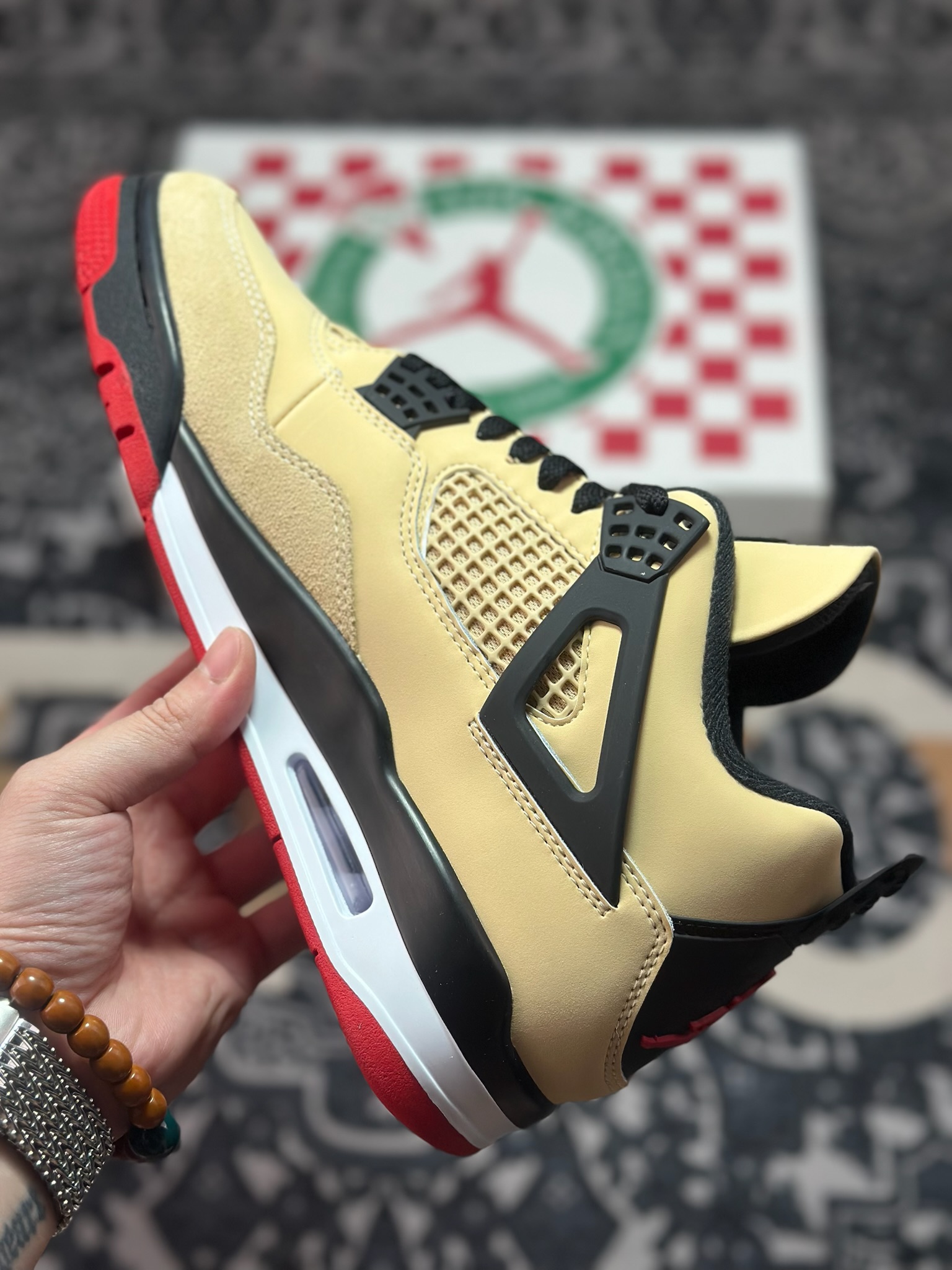 优选 原装级别 Air Jordan 4 ”Pizza” 黑棕 IH2094-200