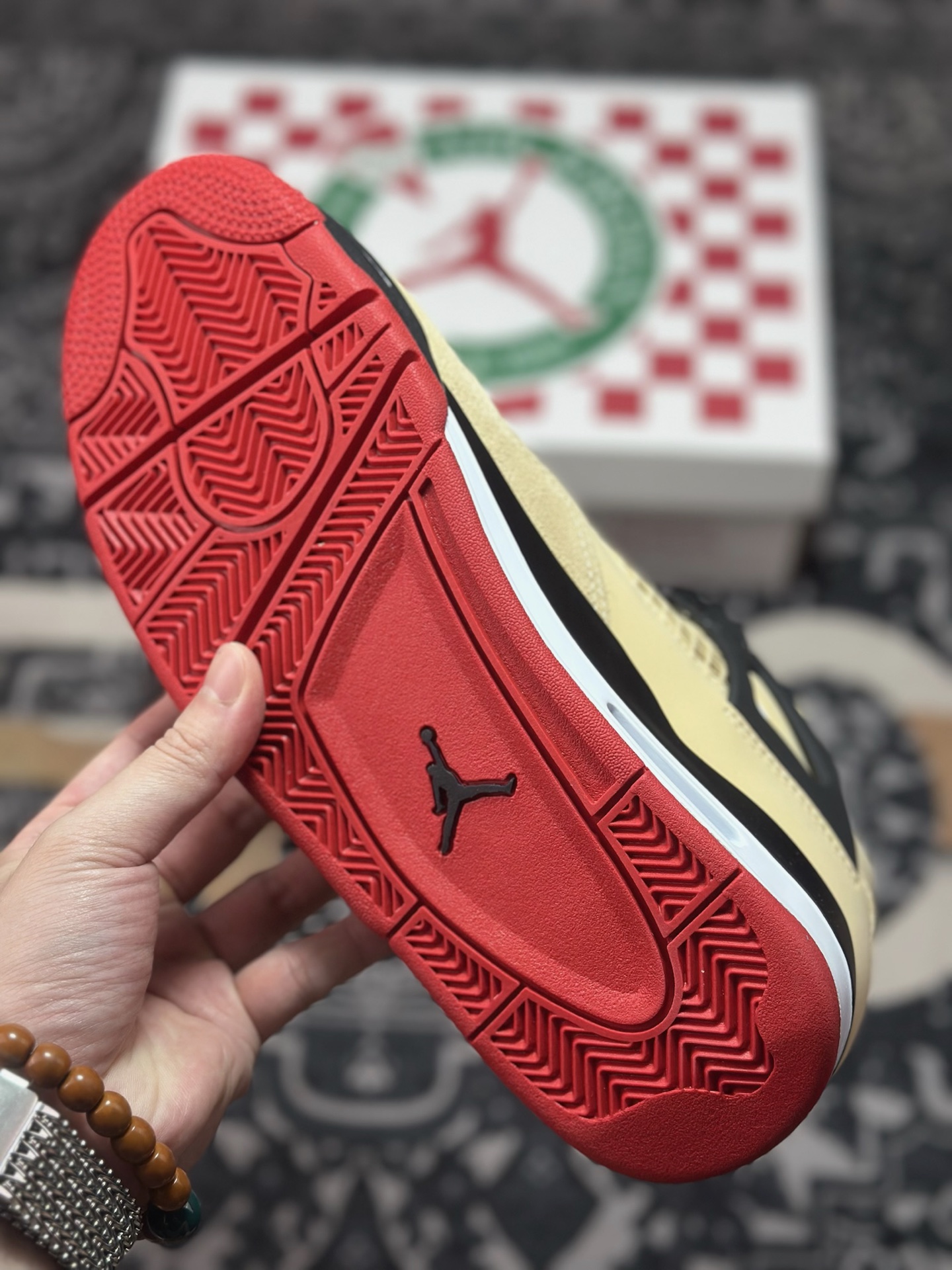 优选 原装级别 Air Jordan 4 ”Pizza” 黑棕 IH2094-200