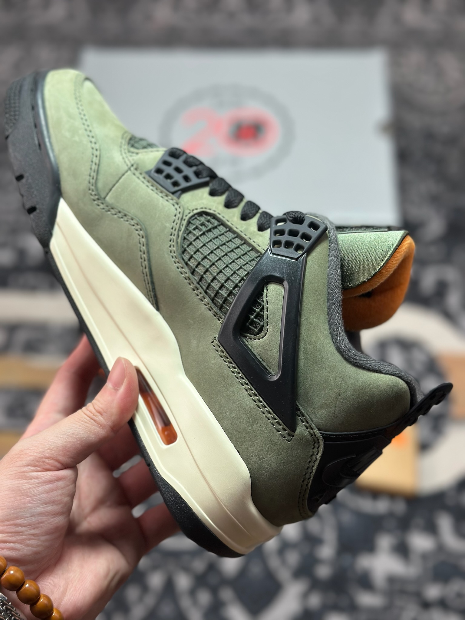 优选 原装级别Undefeated x Air Jordan 4 军绿 IB1519-200