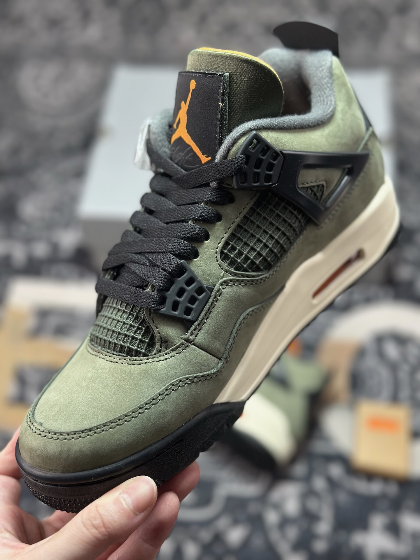 优选 原装级别Undefeated x Air Jordan 4 军绿 IB1519-200