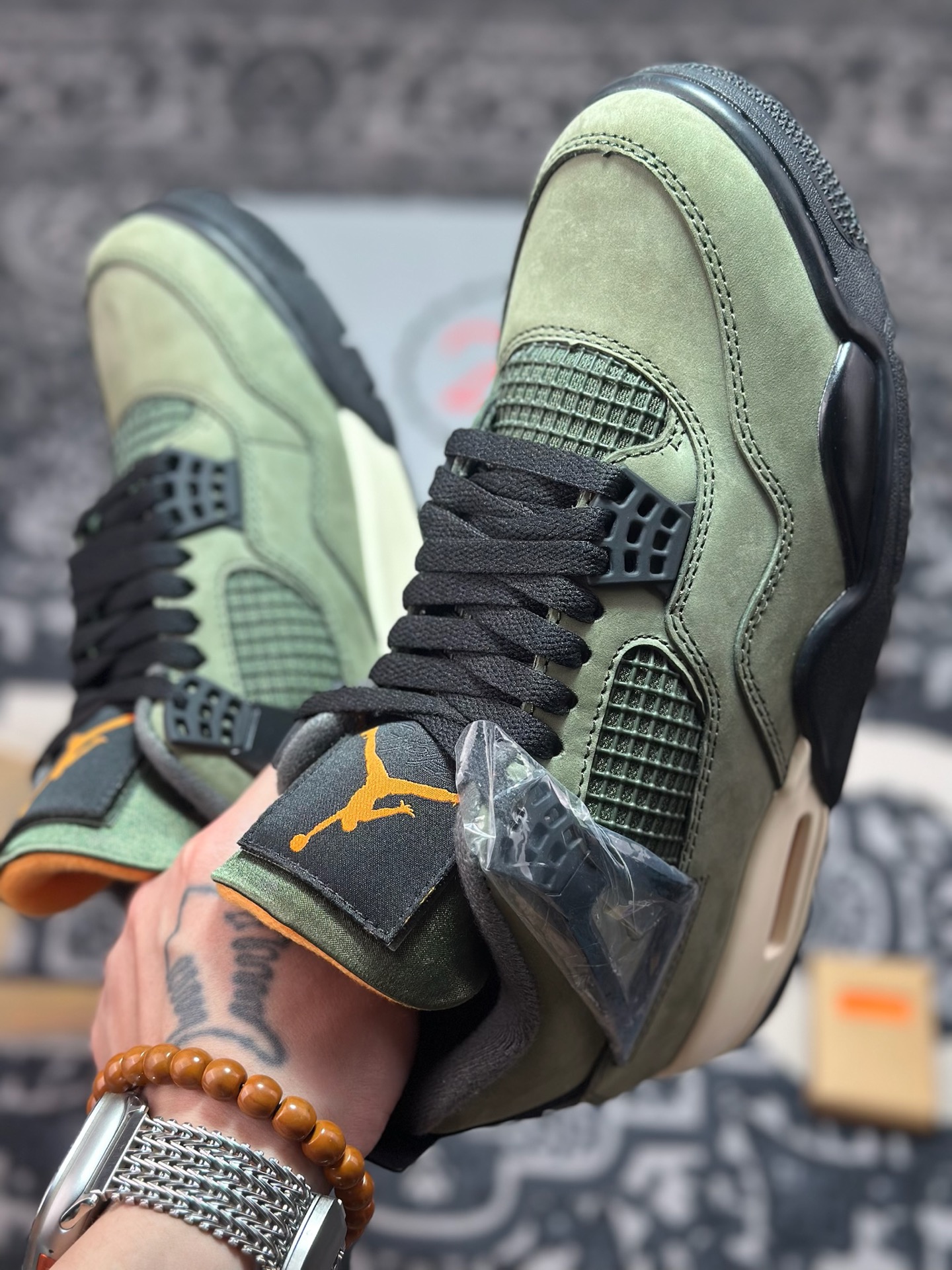 优选 原装级别Undefeated x Air Jordan 4 军绿 IB1519-200