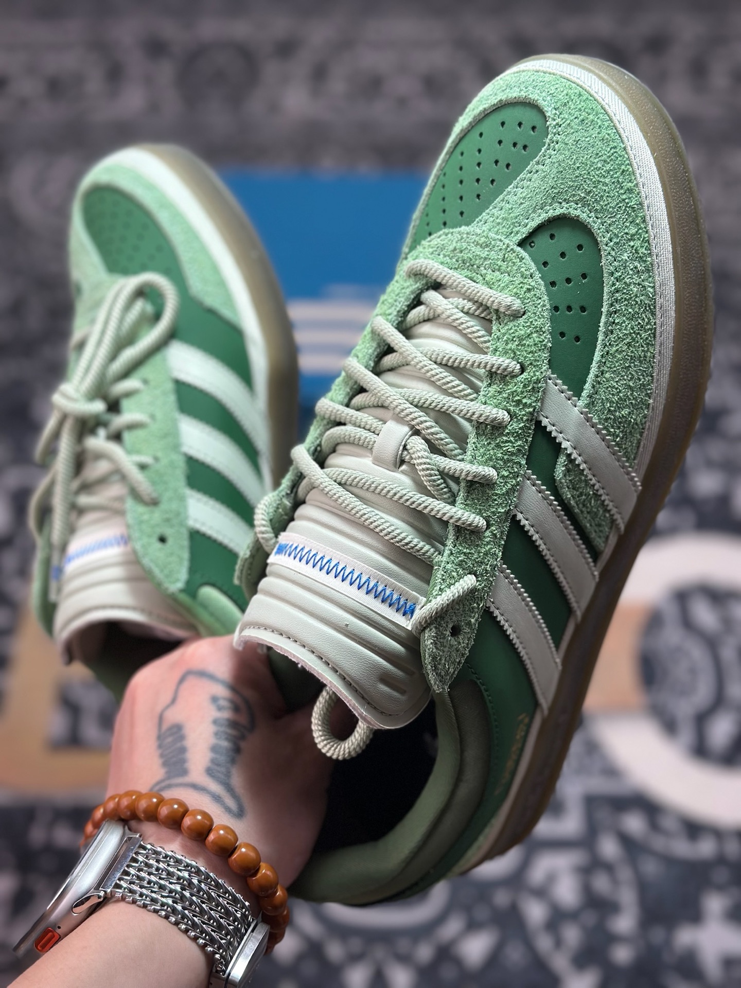 优选 原装级别 Bad Bunny x AD 阿迪 Gazelle Indoor 坏痞兔联名低帮运动休闲板鞋 JS5049