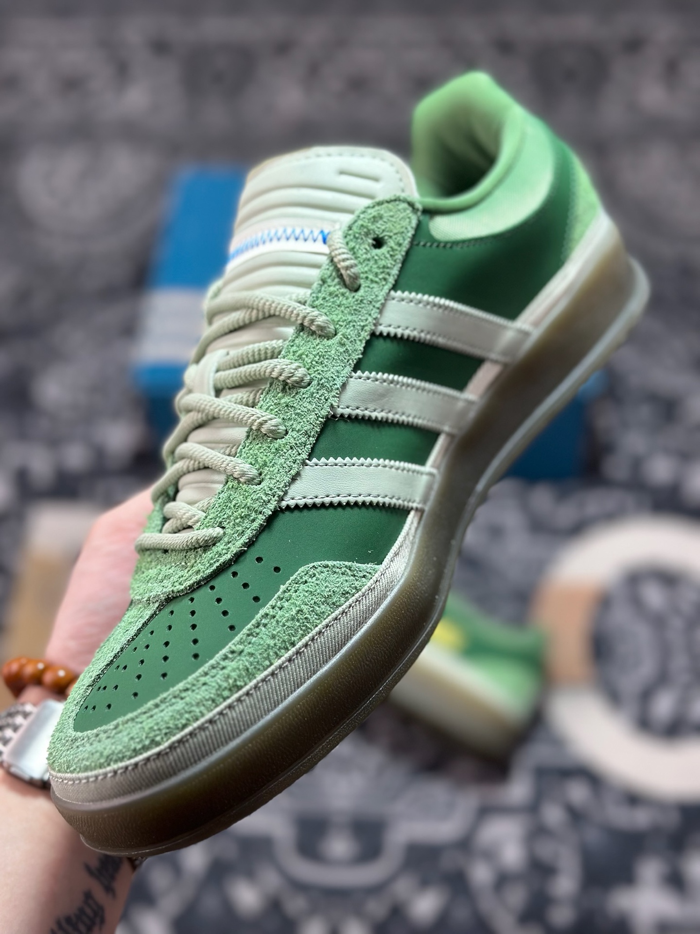 优选 原装级别 Bad Bunny x AD 阿迪 Gazelle Indoor 坏痞兔联名低帮运动休闲板鞋 JS5049