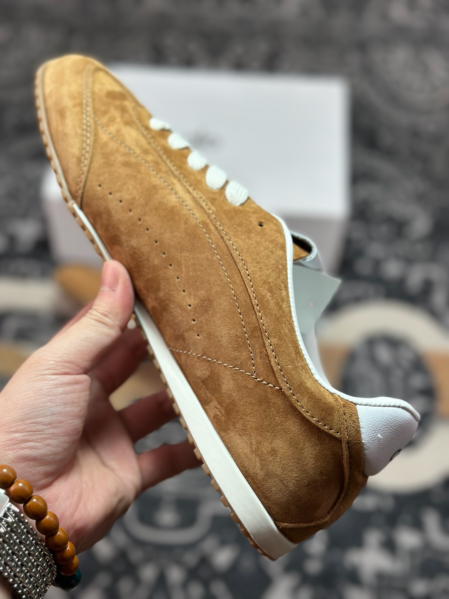 原装级别 Alo Yoga Sunset Sneaker 徳训生活休闲鞋 卡其棕 A0891U-Black