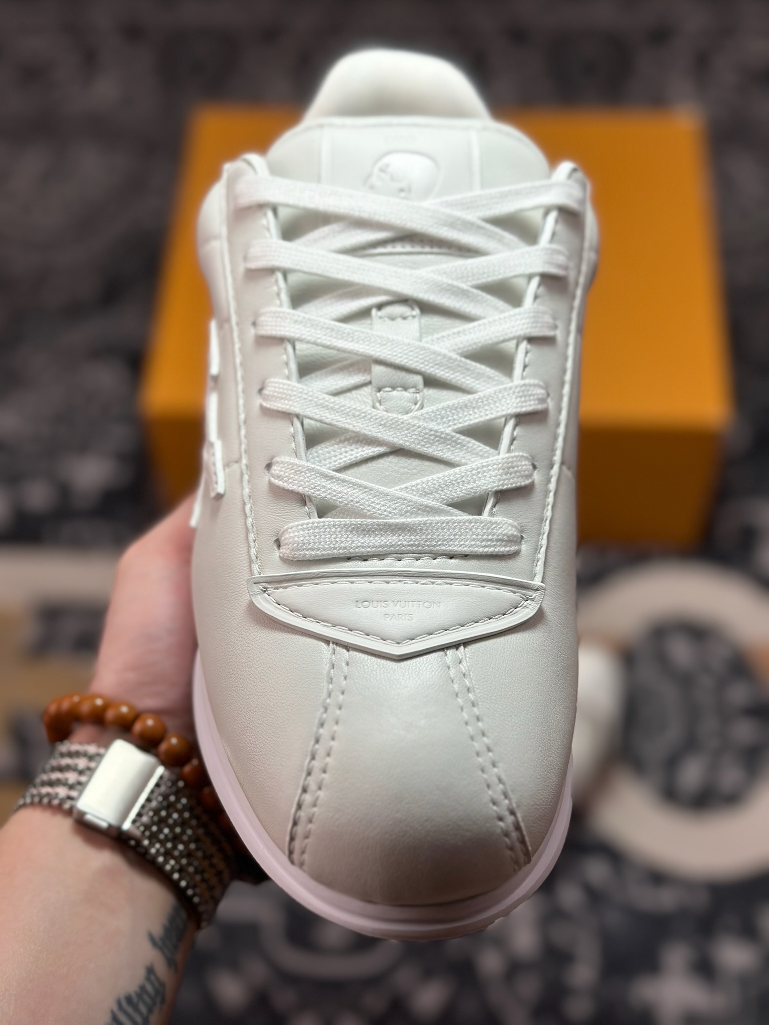 D8550 Louis Vuitton Buttersoft Sneaker Low 极其柔软系列低帮复古面包百搭休闲运动文化篮球板鞋“皮革全白”1AIKDH-Chinese UA Cheap High Quatity Brand Clothes Bags handbags Sneakers wholesale wholesaler seller from China Factory suppliers Fashion Clothing Shoes best Quality Beautiful Price D8550 Louis Vuitton Buttersoft Sneaker Low 极其柔软系列低帮复古面包百搭休闲运动文化篮球板鞋“皮革全白”1AIKDH