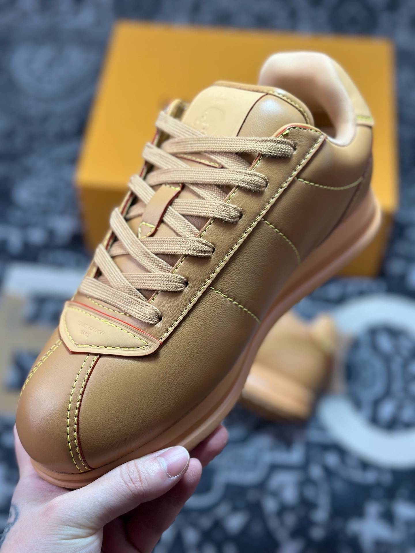 D8550 Louis Vuitton Buttersoft Sneaker Low 极其柔软系列低帮复古面包百搭休闲运动文化篮球板鞋“皮革黄土棕”1AIKE1-Chinese UA Cheap High Quatity Brand Clothes Bags handbags Sneakers wholesale wholesaler seller from China Factory suppliers Fashion Clothing Shoes best Quality Beautiful Price D8550 Louis Vuitton Buttersoft Sneaker Low 极其柔软系列低帮复古面包百搭休闲运动文化篮球板鞋“皮革黄土棕”1AIKE1