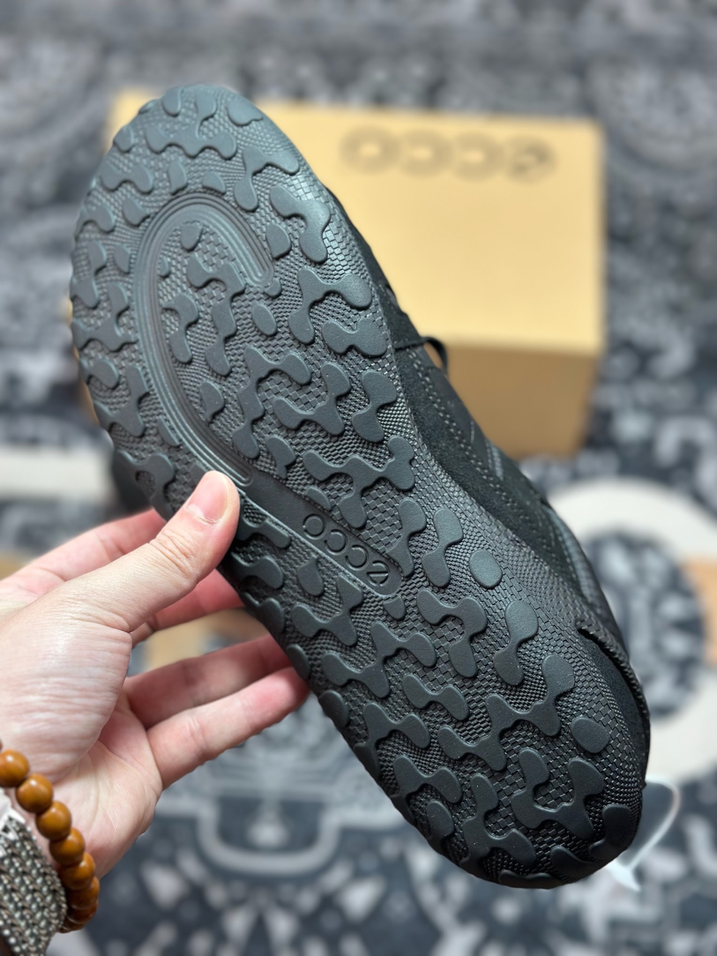 B4280 原装级别 ECCO爱步运动鞋 2025年新款户外运动薄底赤足鞋休闲鞋男女