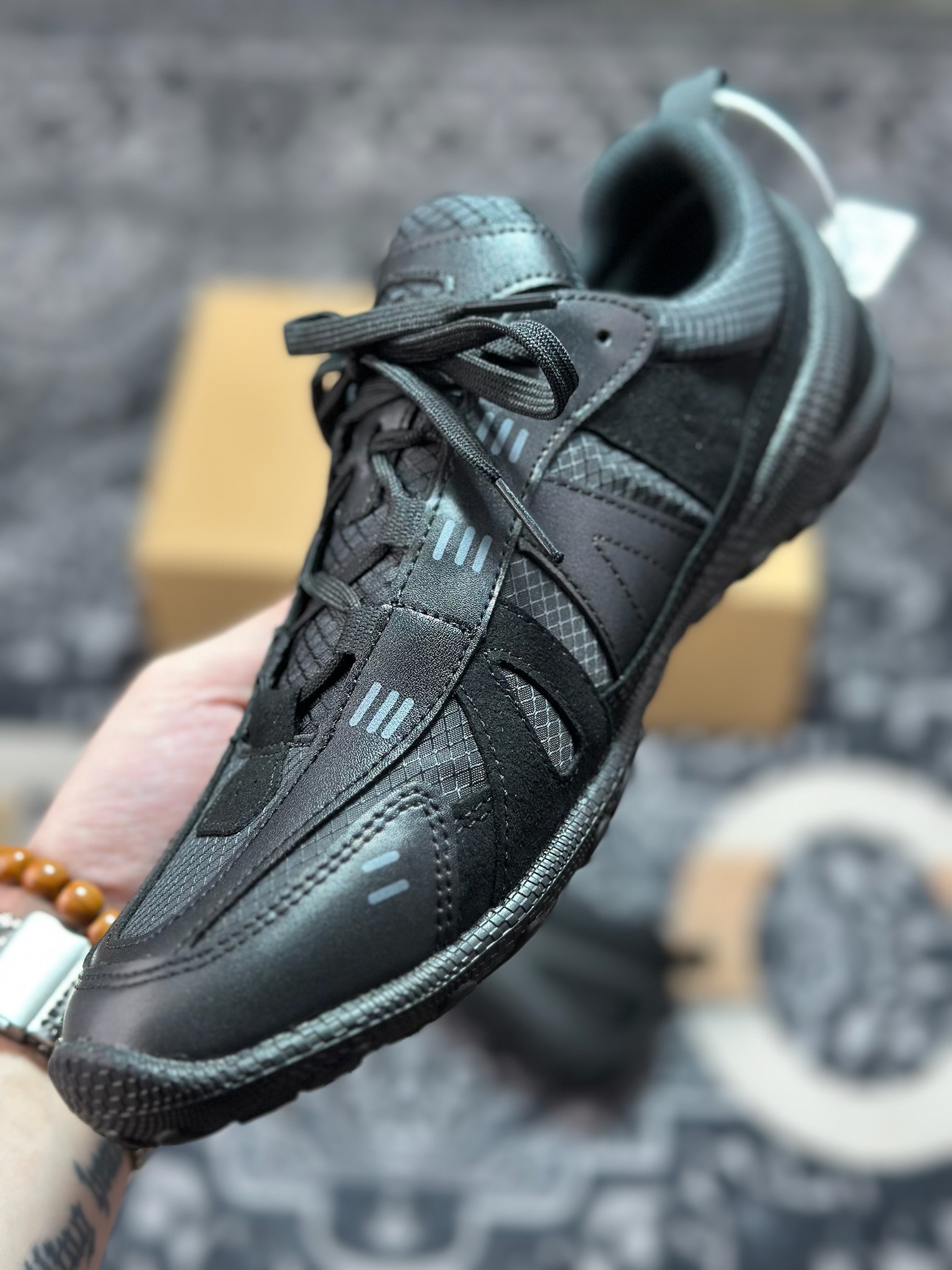 B4280 原装级别 ECCO爱步运动鞋 2025年新款户外运动薄底赤足鞋休闲鞋男女