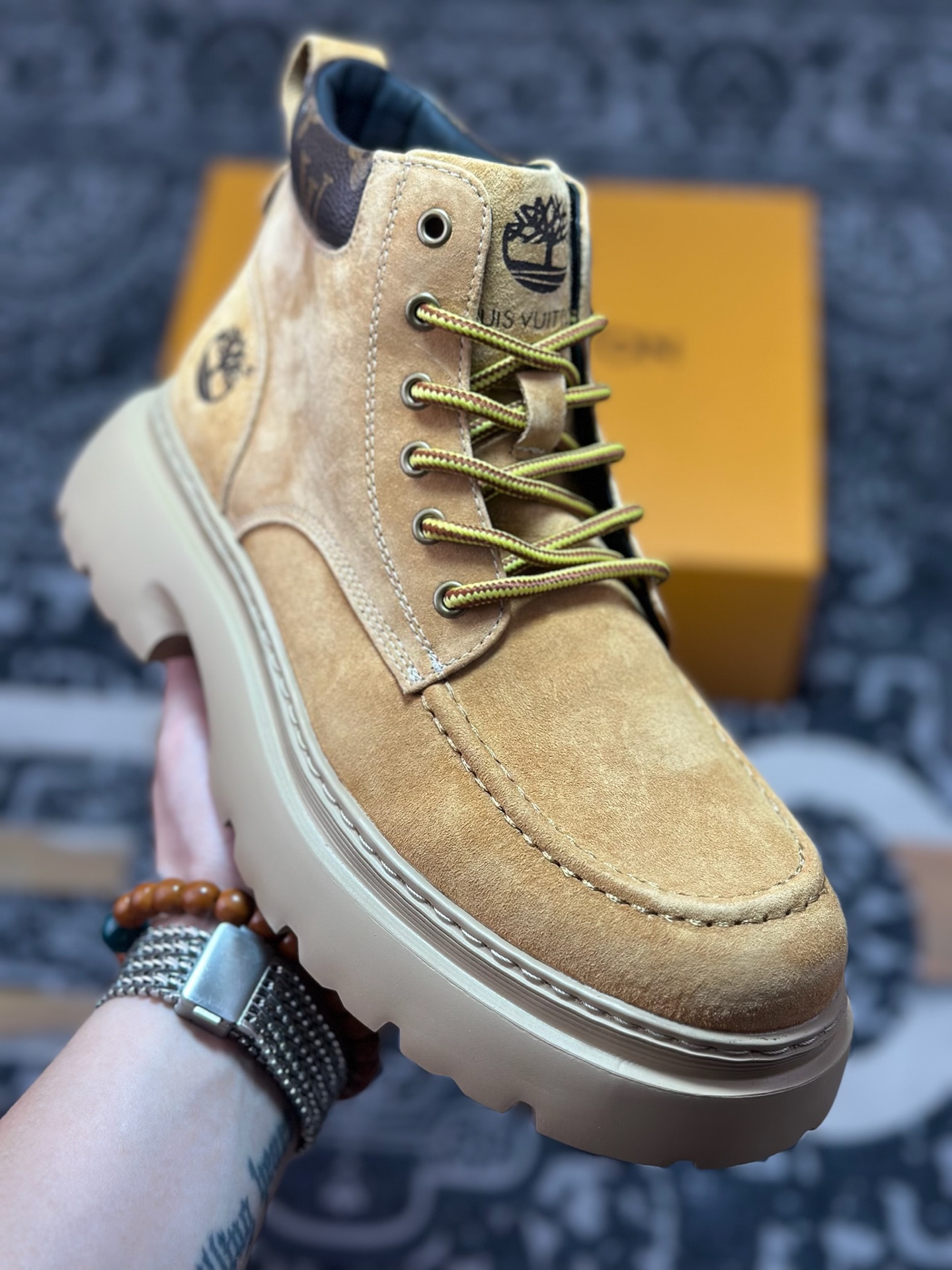 原装级别 LV x Timberland LV联名添柏岚大黄靴