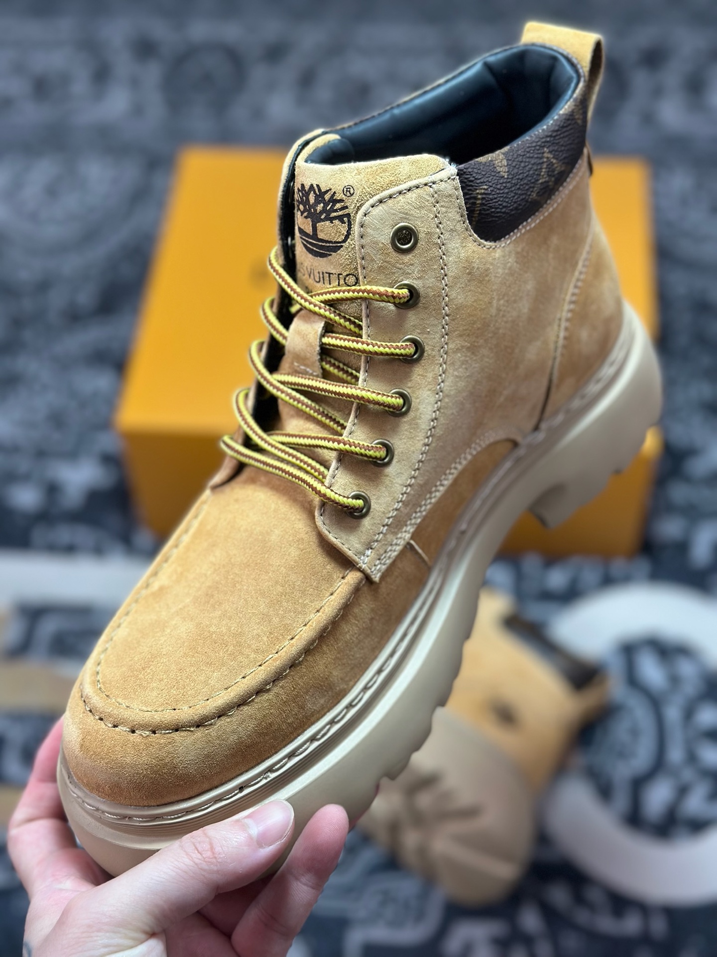 原装级别 LV x Timberland LV联名添柏岚大黄靴