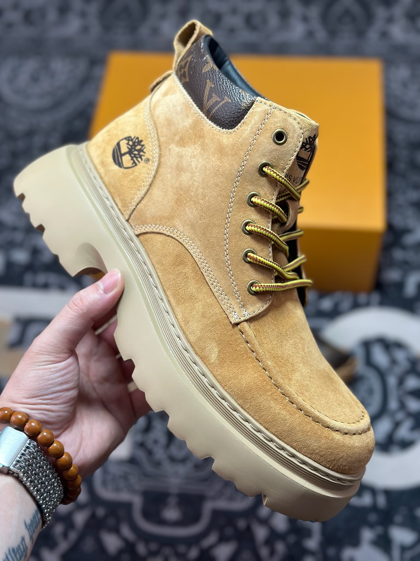 原装级别 LV x Timberland LV联名添柏岚大黄靴