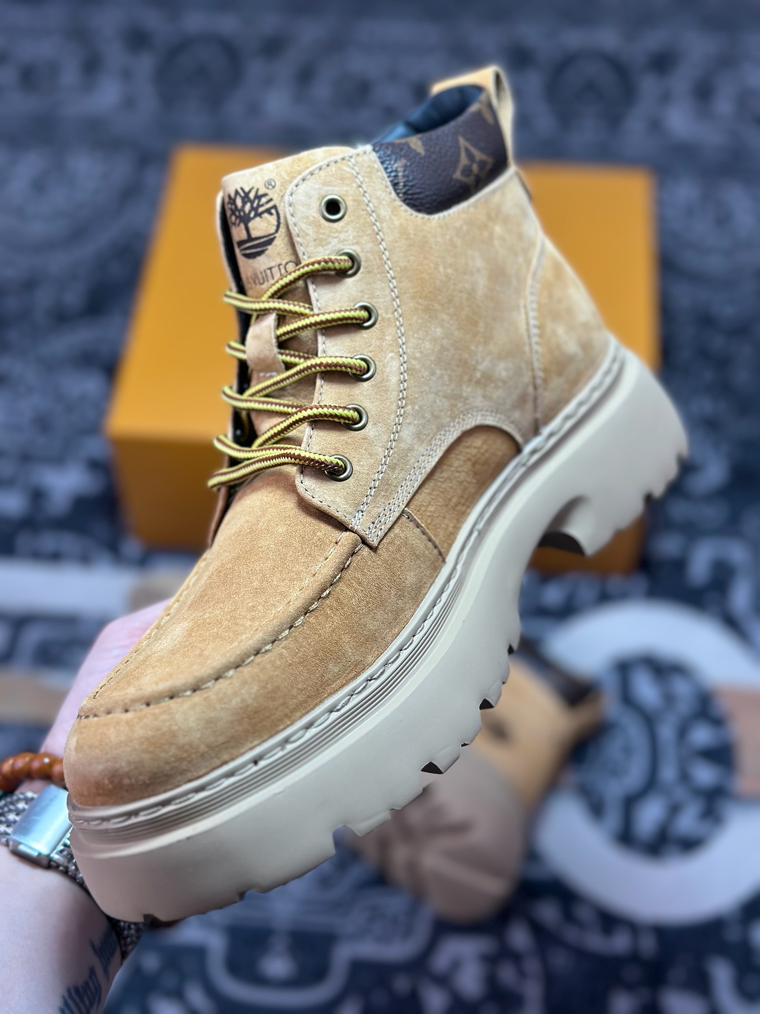 原装级别 LV x Timberland LV联名添柏岚大黄靴