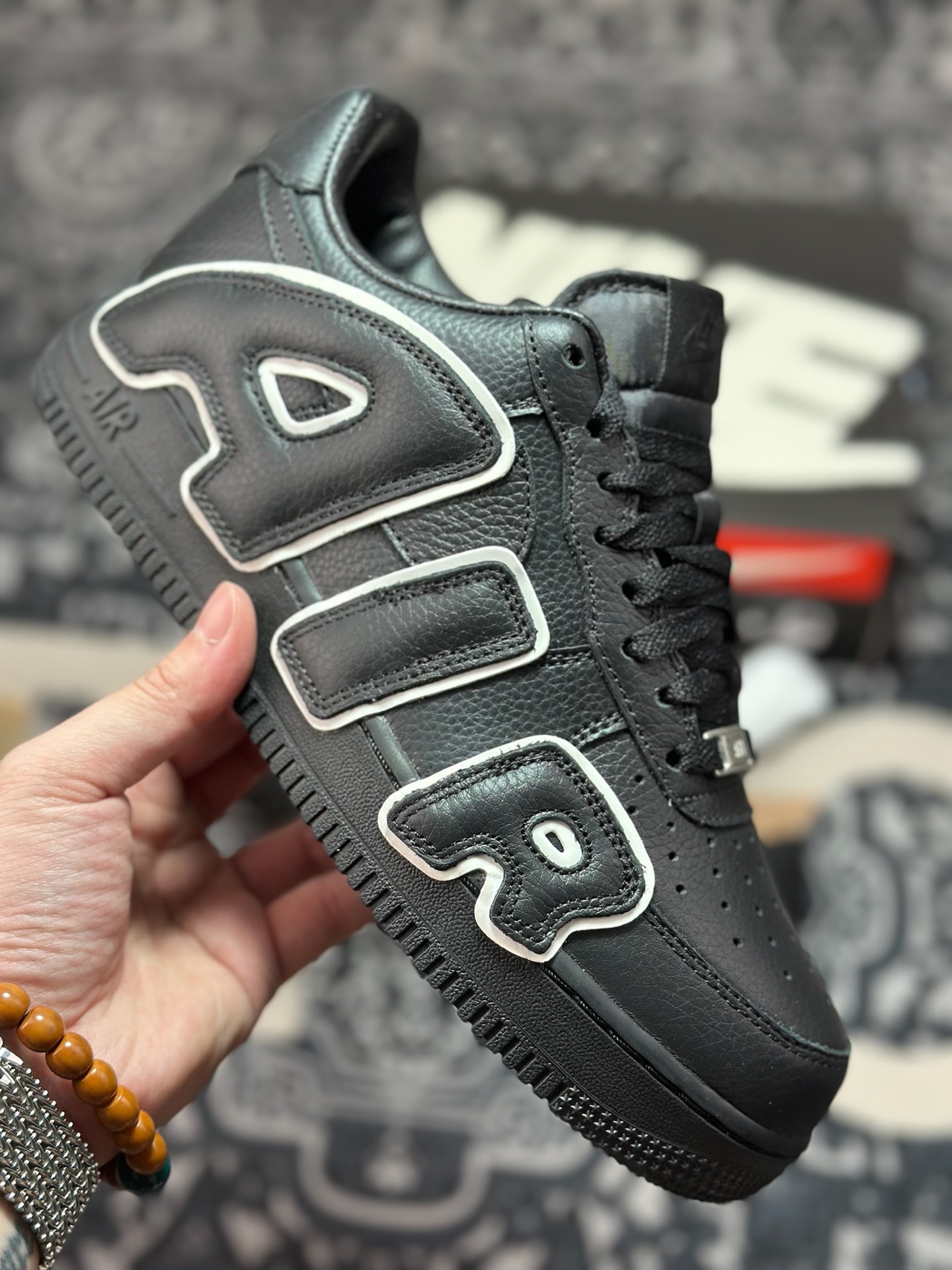 C2360 优选 原装级别 CPFM x NK Air Force 1 07 Low 空军一号系列低帮经典百搭休闲运动板鞋“联名放大补丁字母” HJ8463-001-Chinese UA Cheap High Quatity Brand Clothes Bags handbags Sneakers wholesale wholesaler seller from China Factory suppliers Fashion Clothing Shoes best Quality Beautiful Price C2360 优选 原装级别 CPFM x NK Air Force 1 07 Low 空军一号系列低帮经典百搭休闲运动板鞋“联名放大补丁字母” HJ8463-001