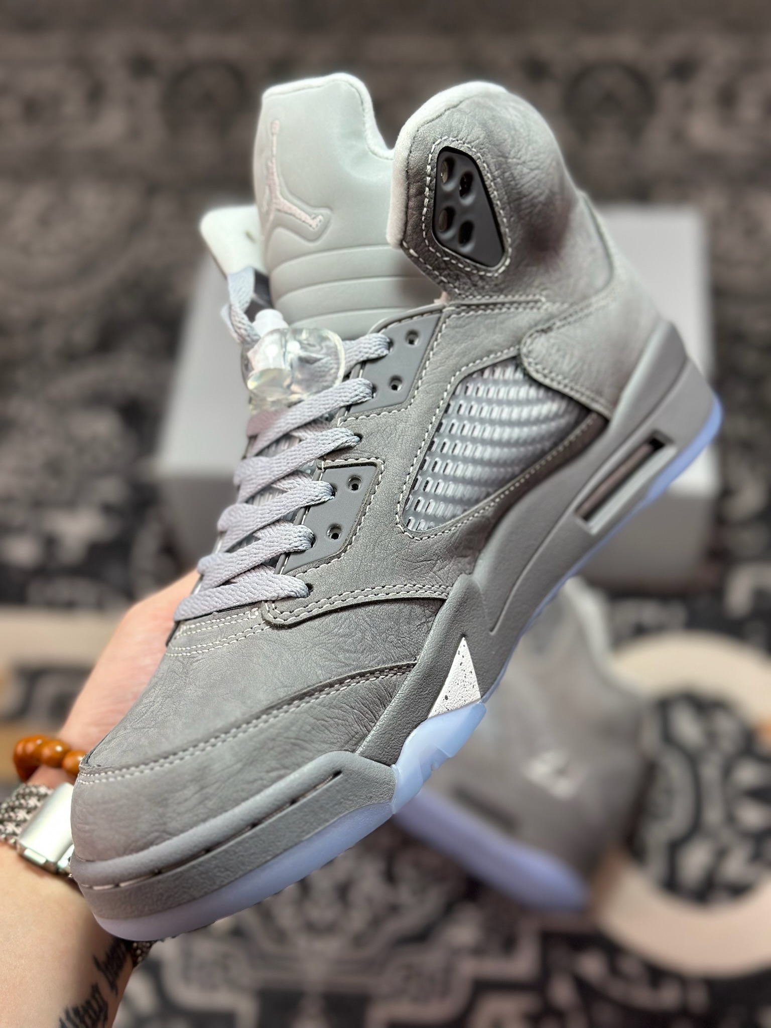 D0450 优选 原装级别 Air Jordan 5 ”Wolf Grey” AJ5 乔5狼灰 DD0587-002-Chinese UA Cheap High Quatity Brand Clothes Bags handbags Sneakers wholesale wholesaler seller from China Factory suppliers Fashion Clothing Shoes best Quality Beautiful Price D0450 优选 原装级别 Air Jordan 5 ”Wolf Grey” AJ5 乔5狼灰 DD0587-002
