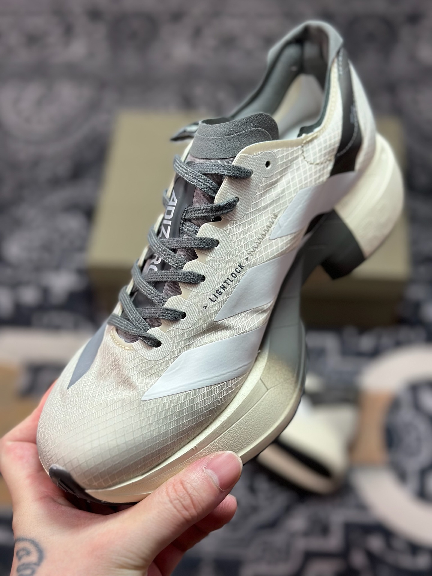 A8220 阿迪达斯Adidas Y-3 Adizero Adios Pro Evo 4”Alumina Cinder”零度透气竞速休闲运动慢跑鞋“l联名米白军绿” JS3154